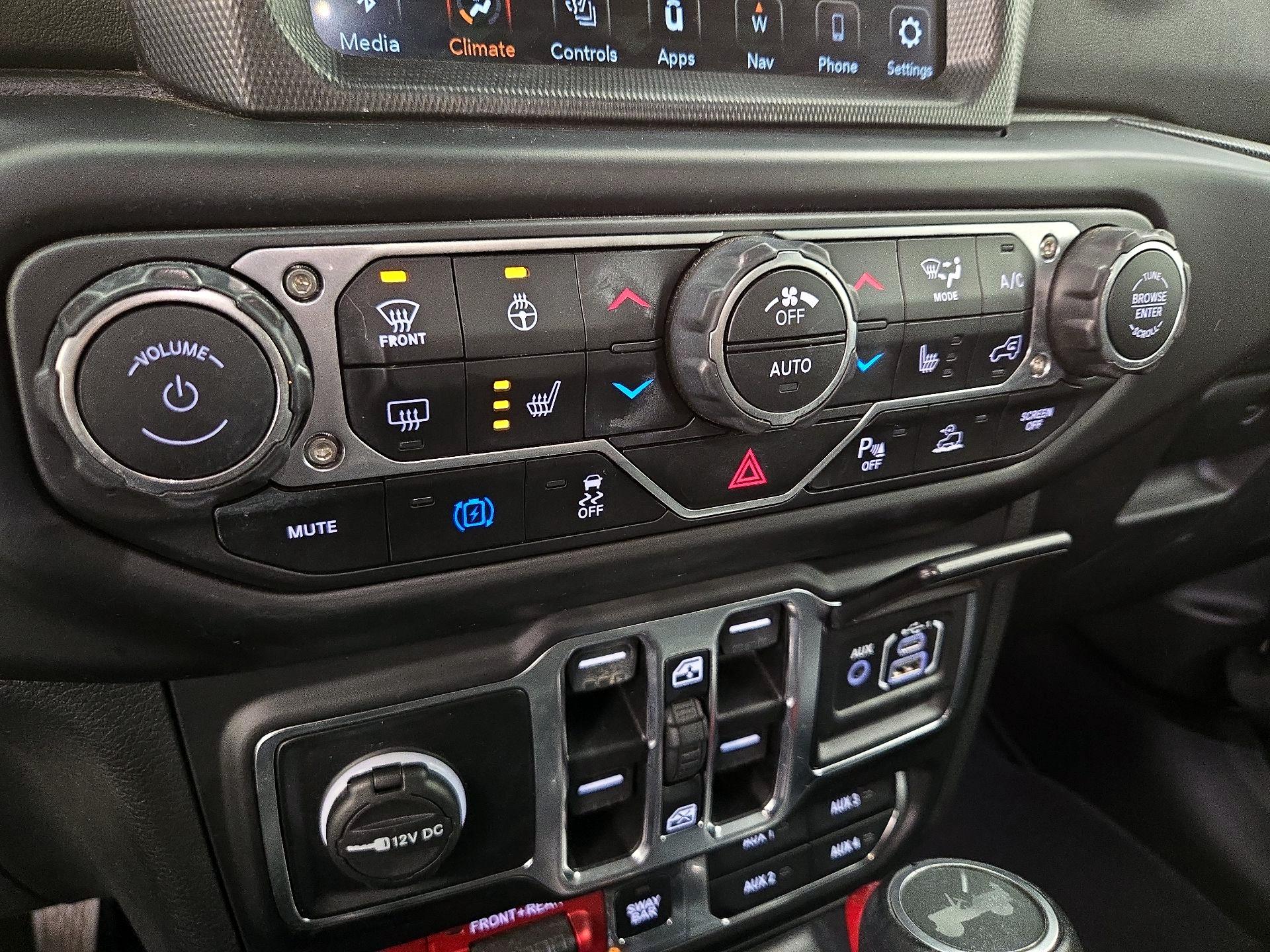 Thumbnail: 2023 Jeep Wrangler - 17