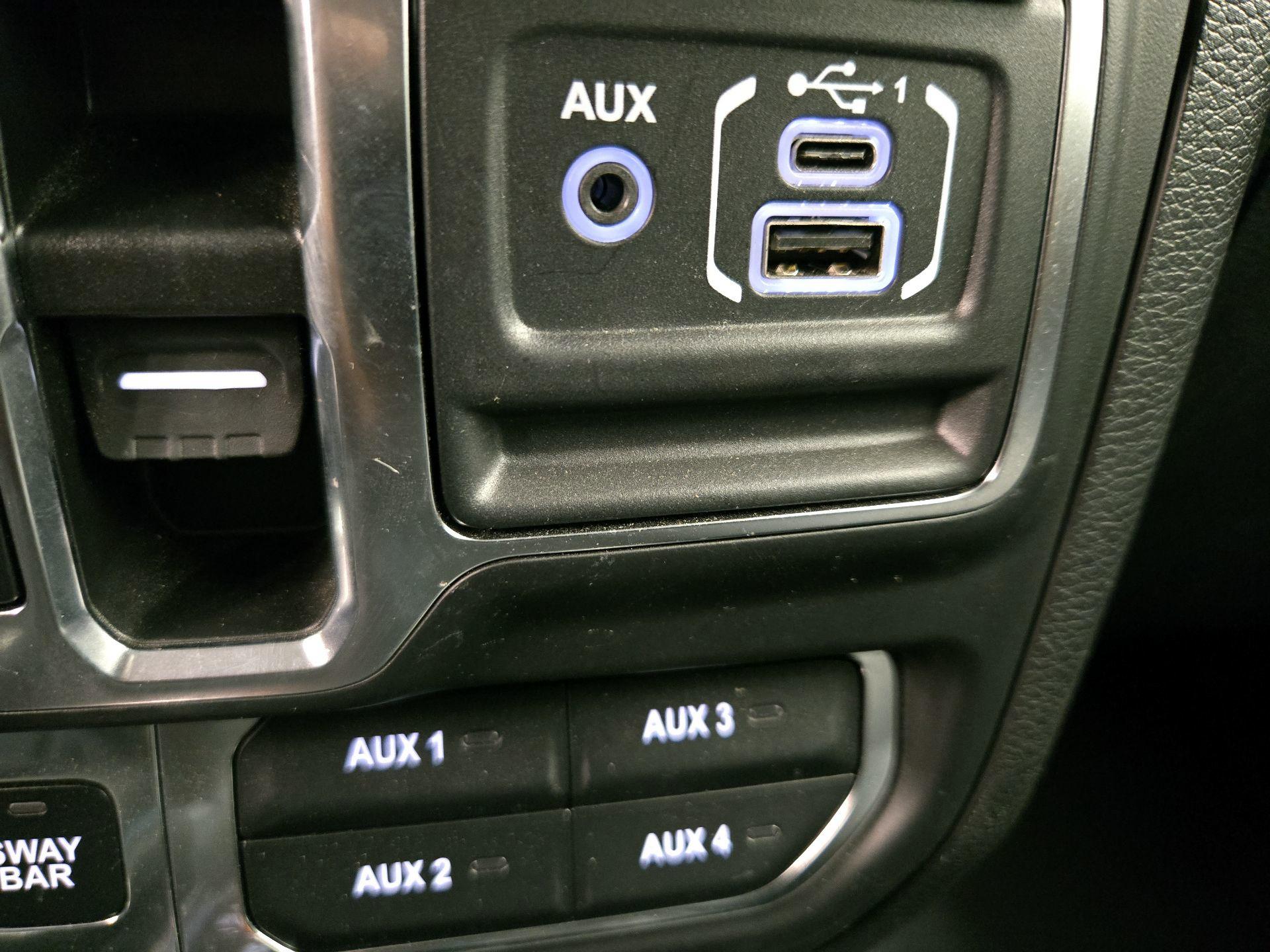 Thumbnail: 2023 Jeep Wrangler - 19