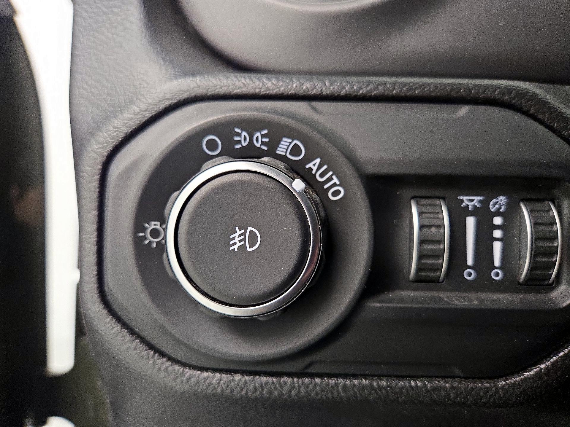 Thumbnail: 2022 Jeep Wrangler - 13