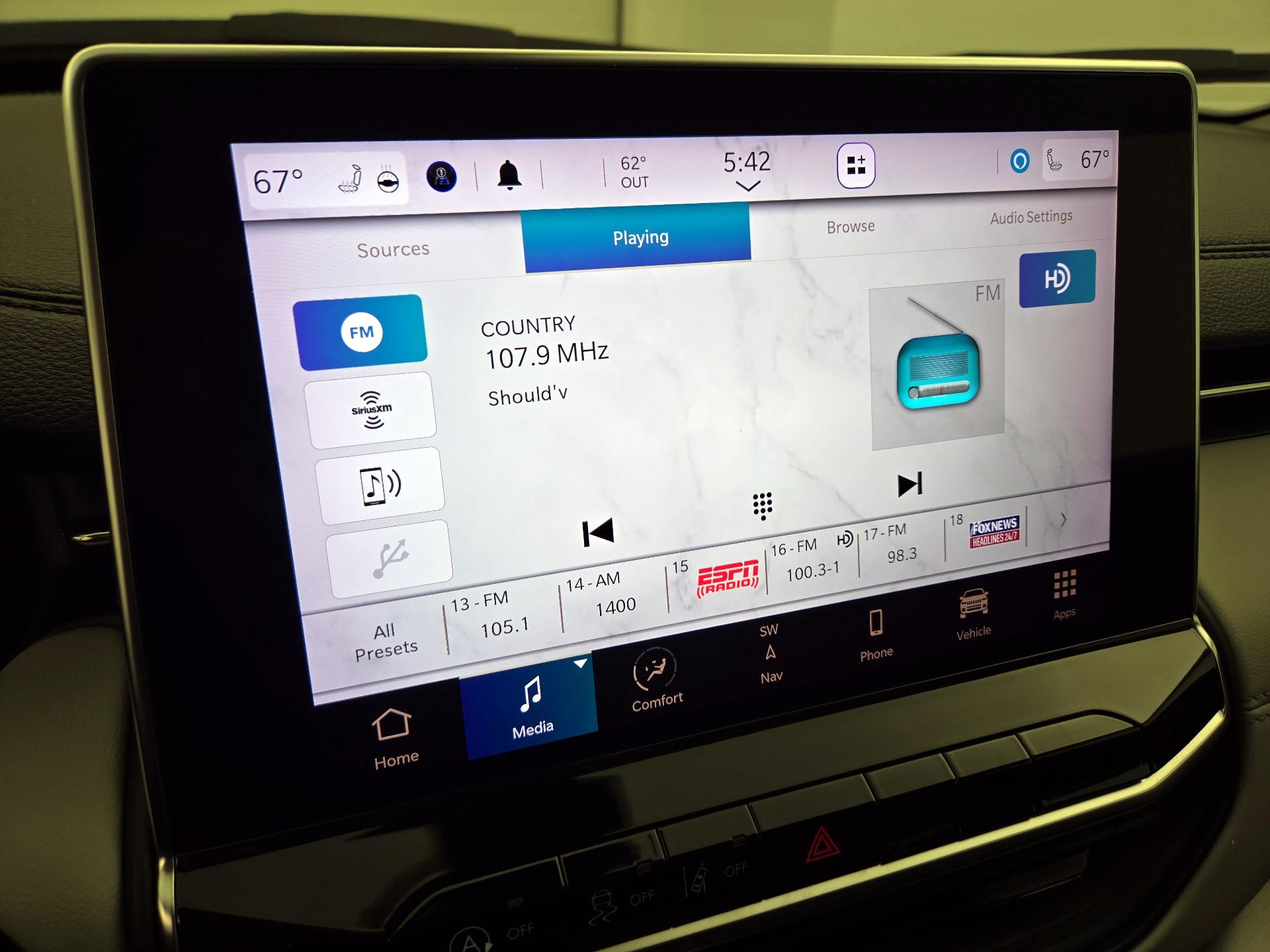 Thumbnail: 2022 Jeep Compass - 16