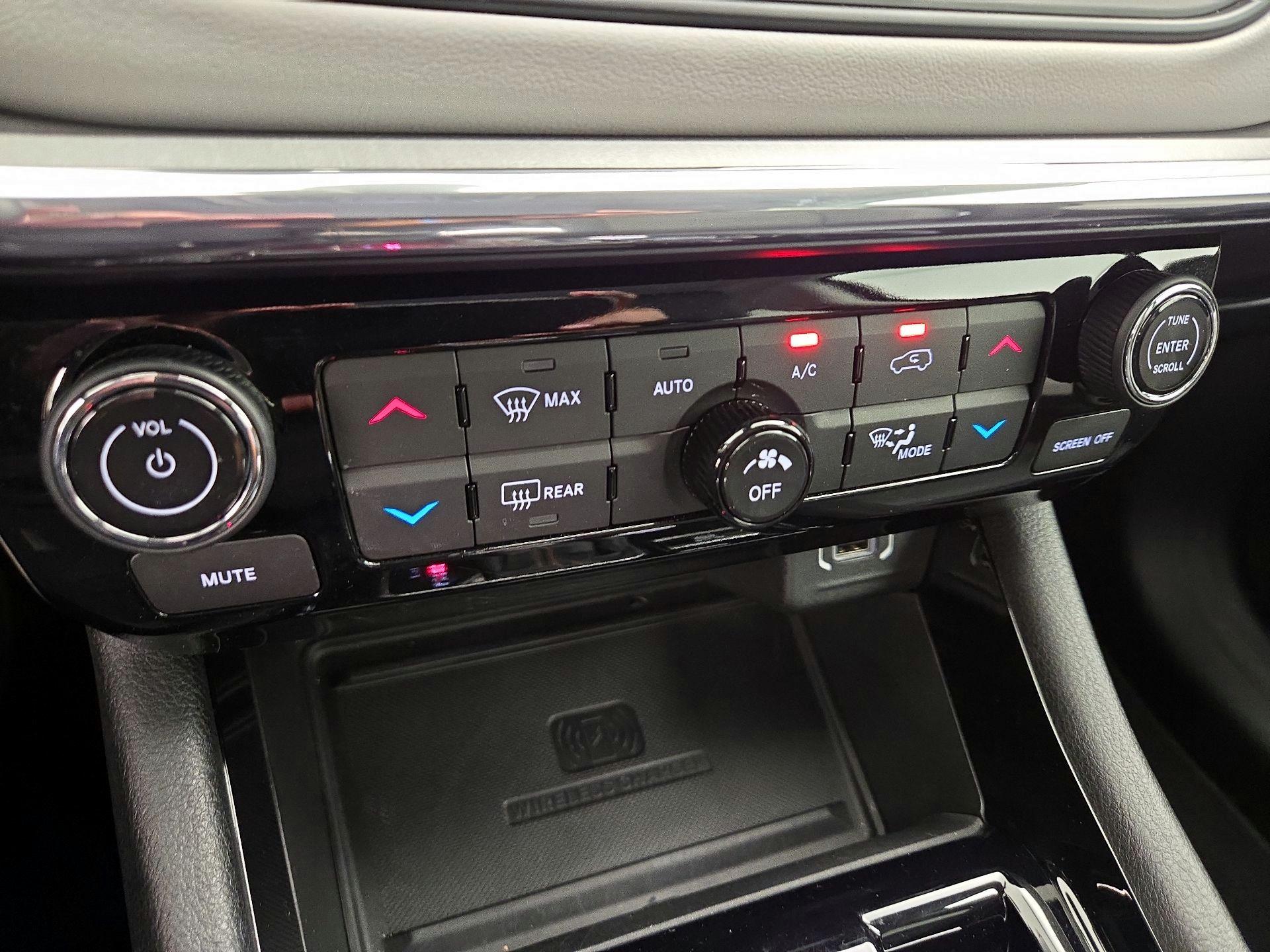 Thumbnail: 2022 Jeep Compass - 17