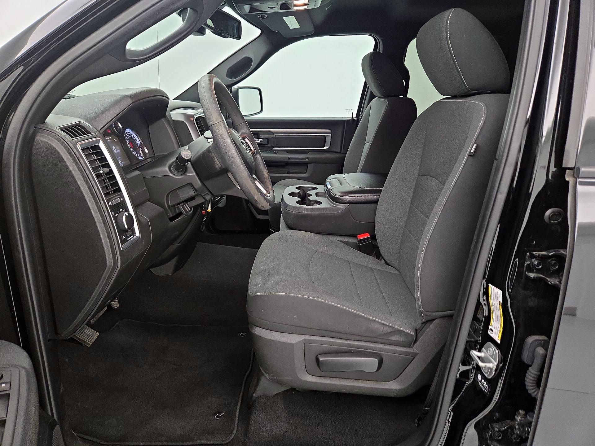 Thumbnail: 2022 RAM 1500 Classic - 11