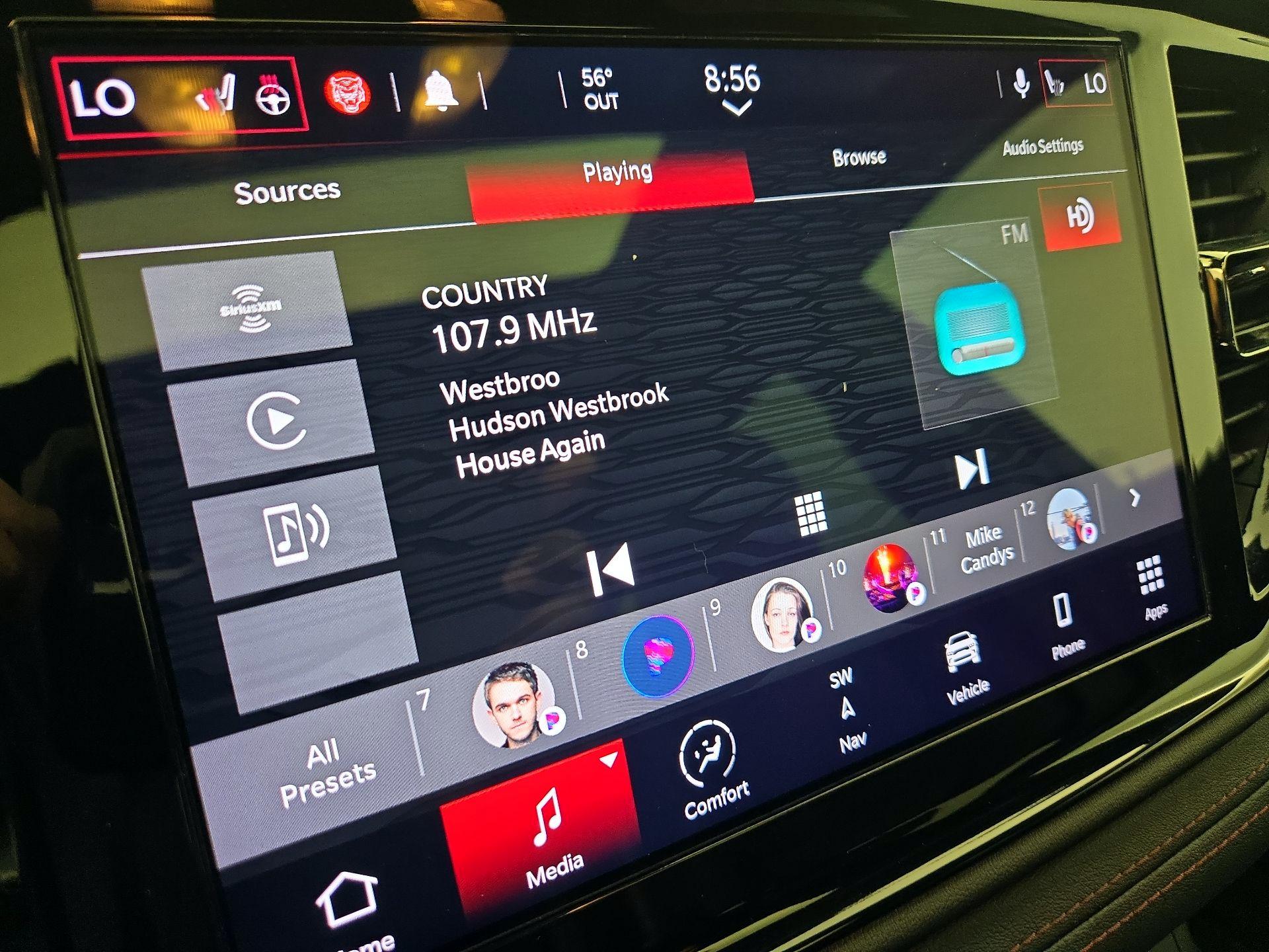 Thumbnail: 2022 Dodge Durango - 16