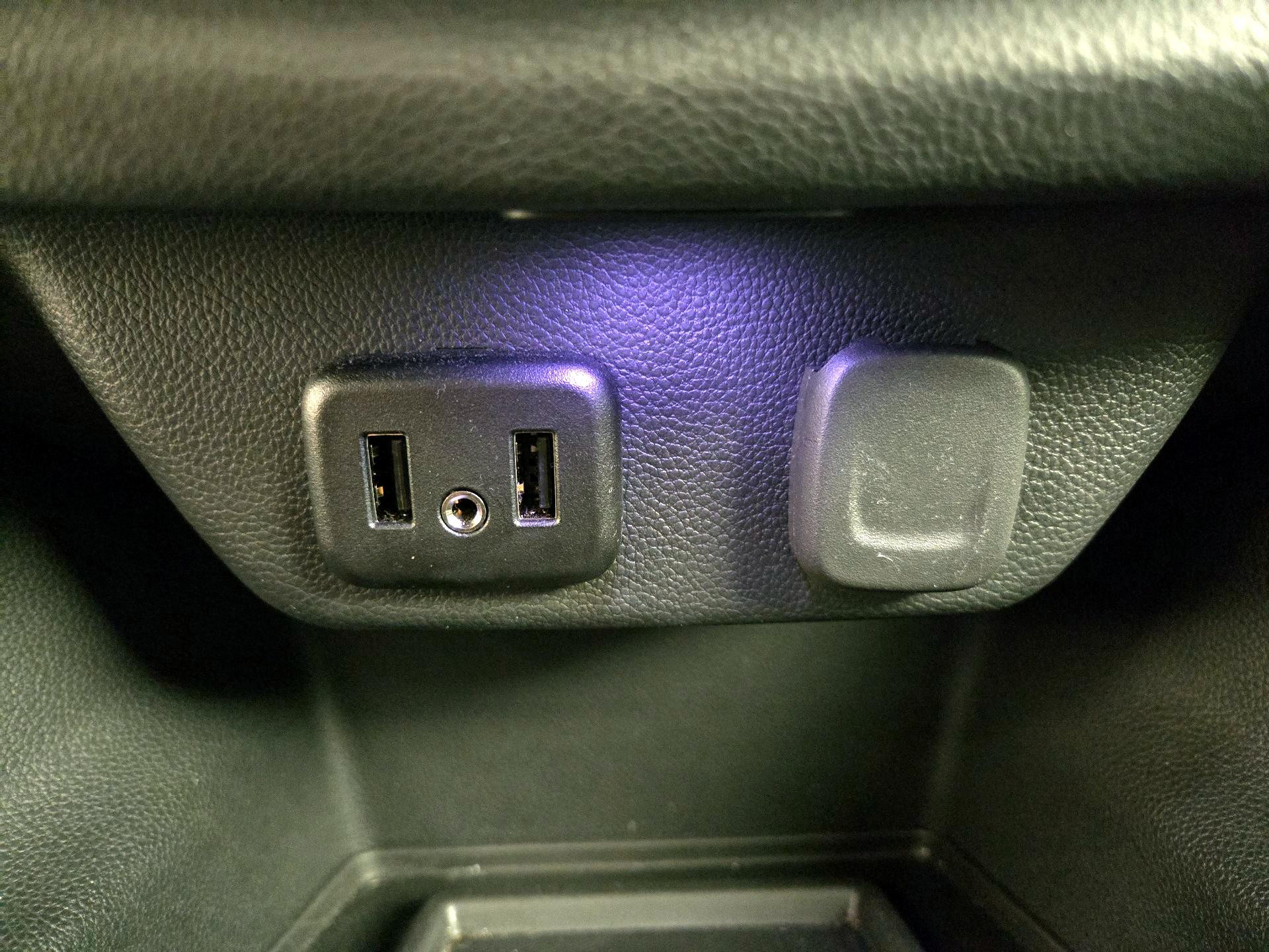 Thumbnail: 2023 Chevrolet Traverse - 18