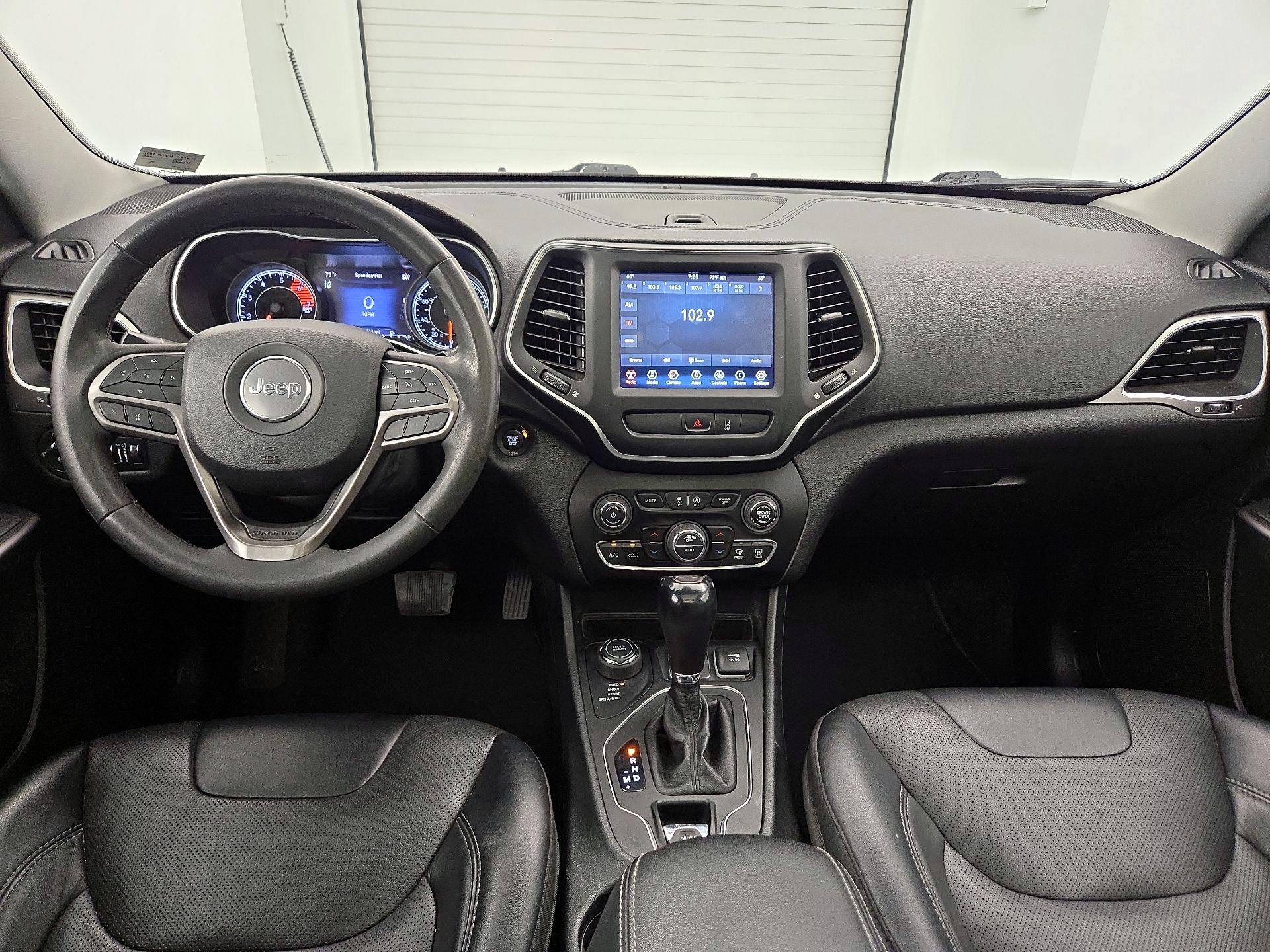 Thumbnail: 2022 Jeep Cherokee - 9