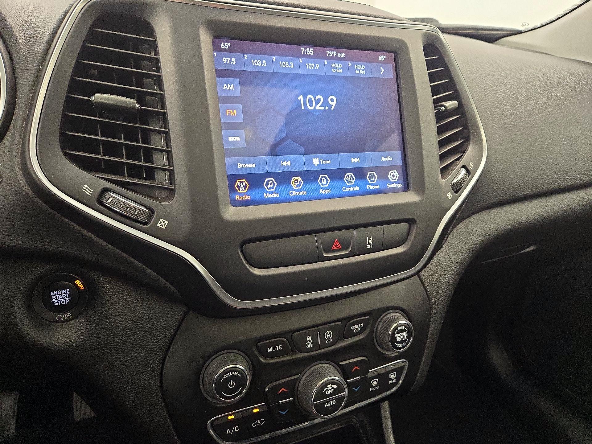 Thumbnail: 2022 Jeep Cherokee - 15