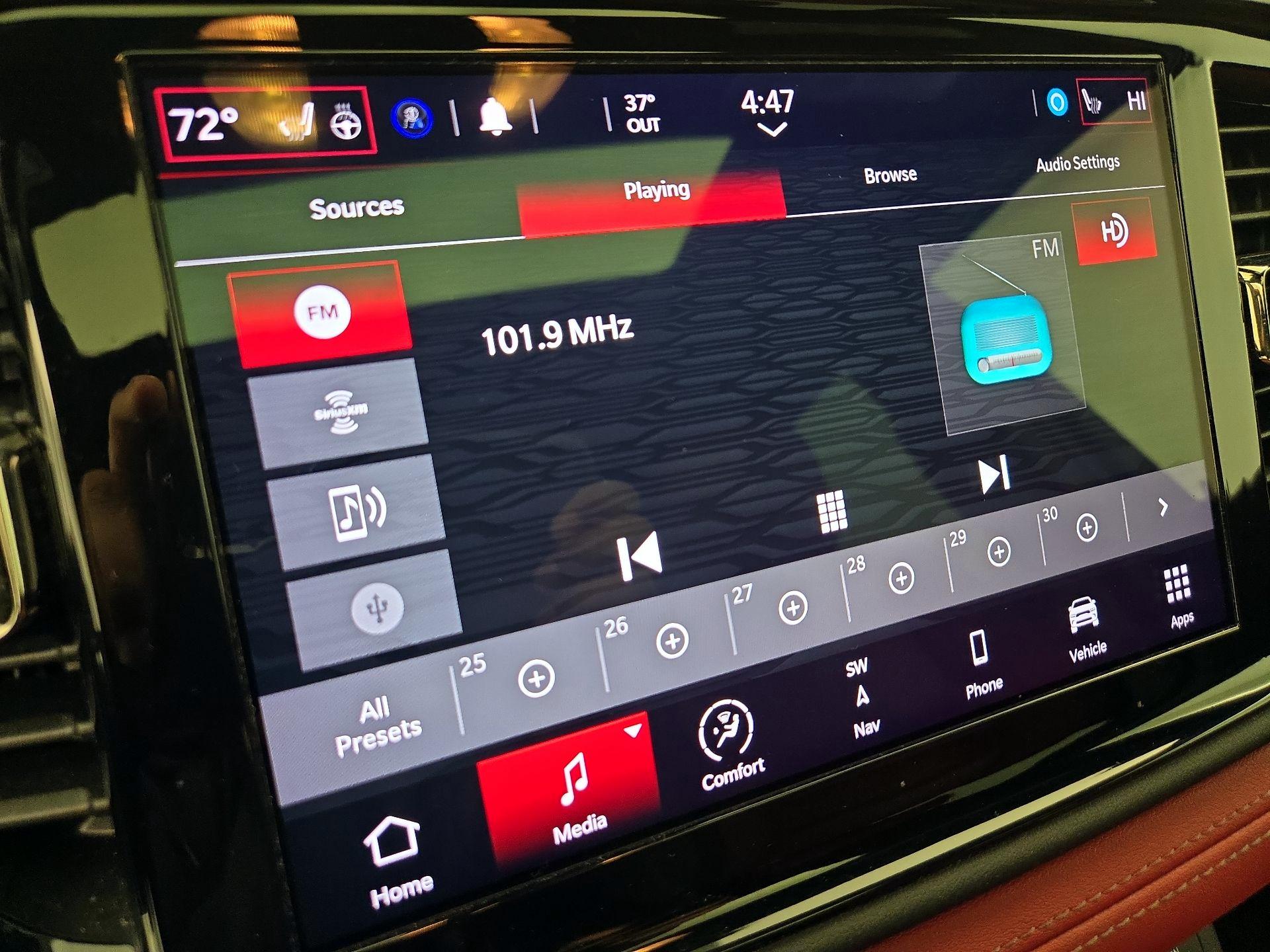 Thumbnail: 2022 Dodge Durango - 16