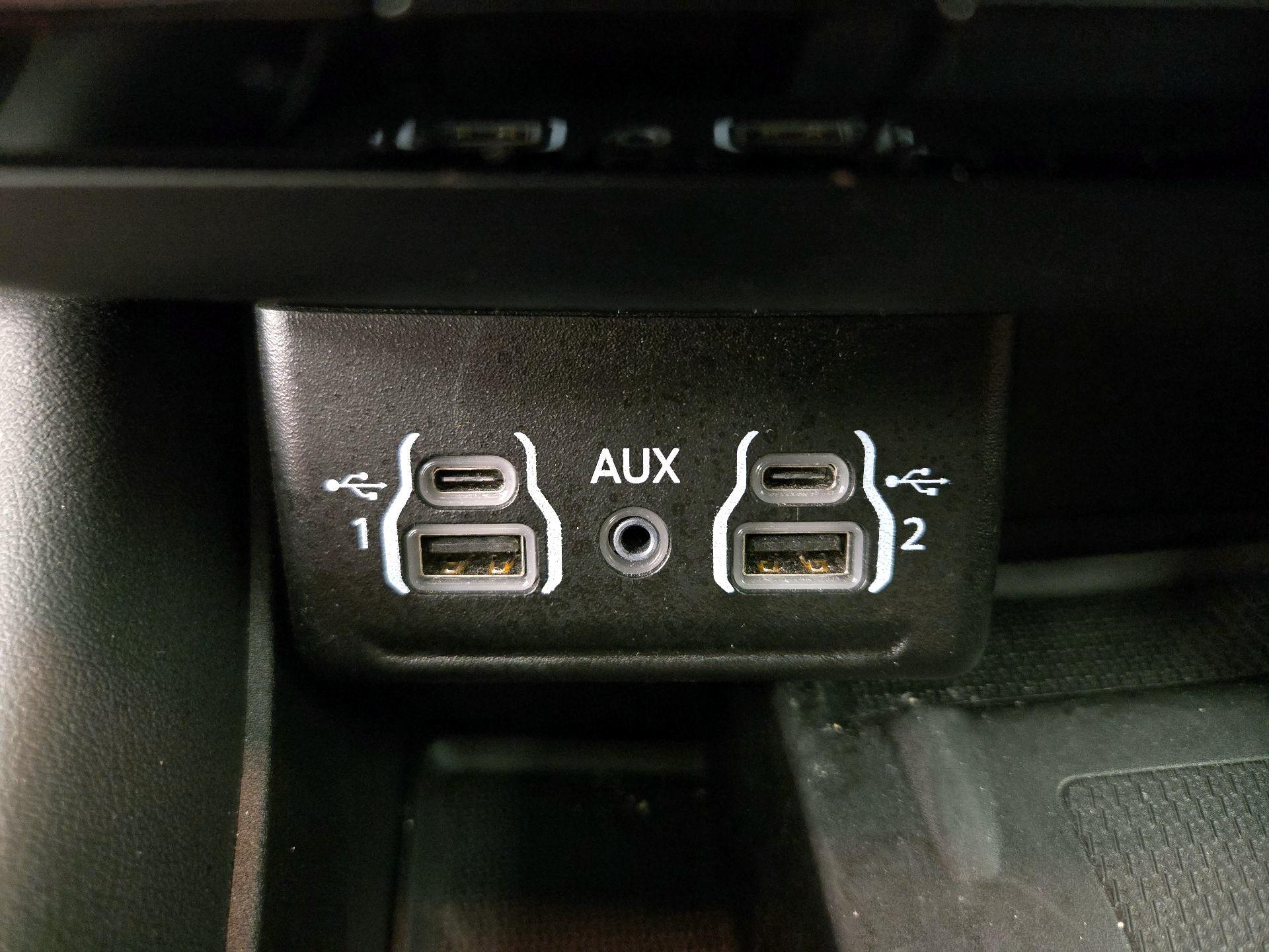 Thumbnail: 2022 Dodge Durango - 19