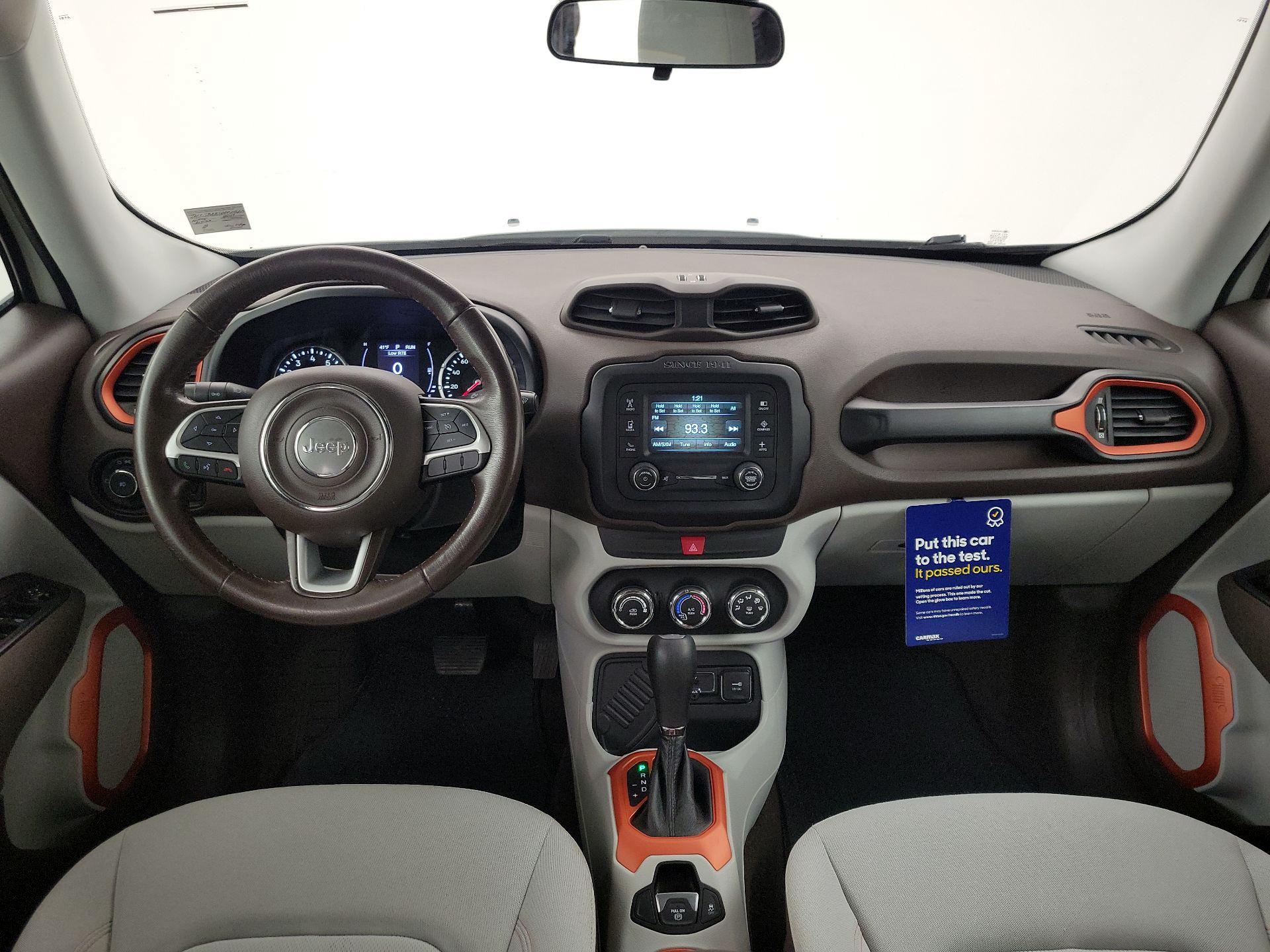 Thumbnail: 2017 Jeep Renegade - 9