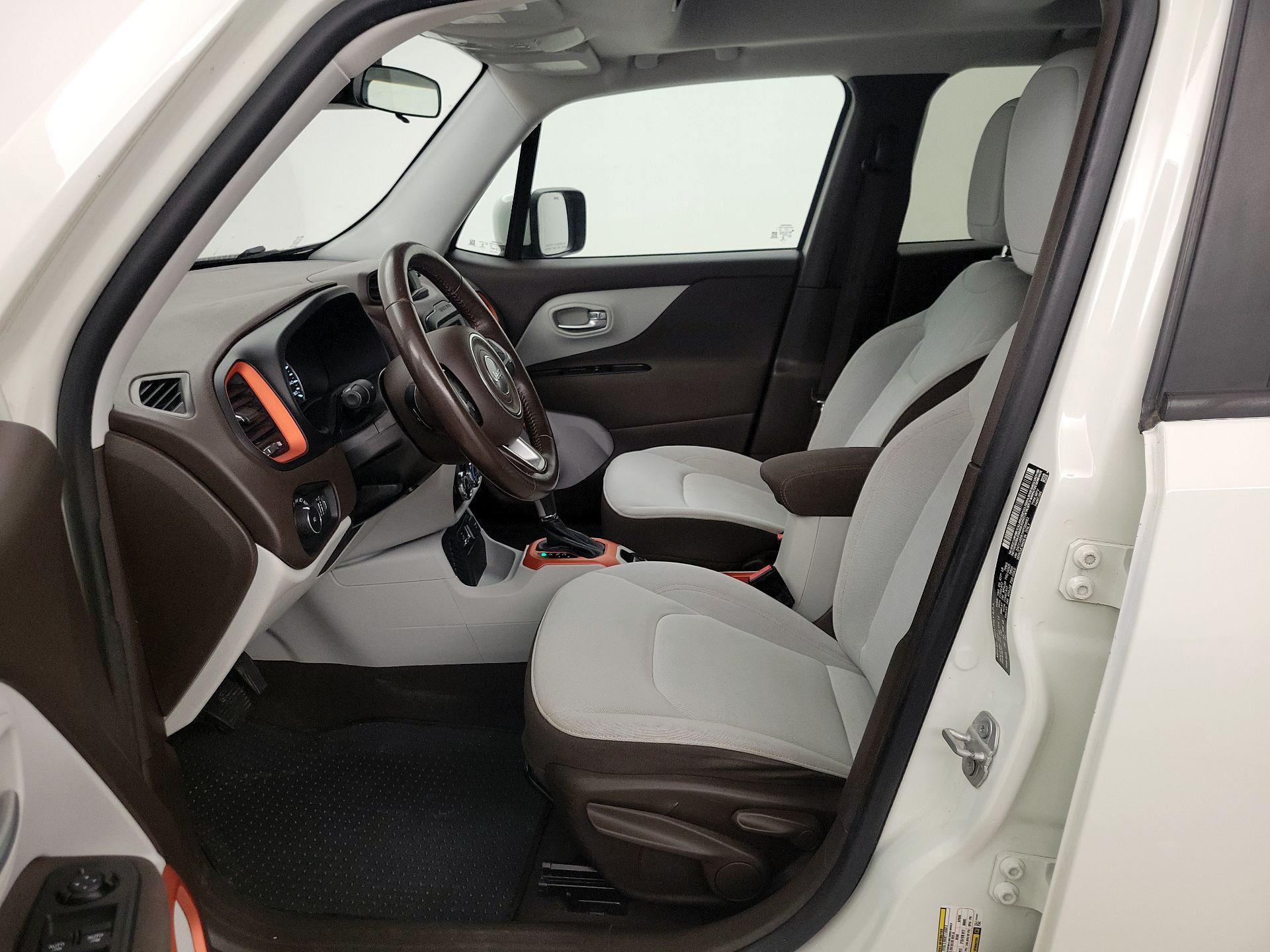 Thumbnail: 2017 Jeep Renegade - 11