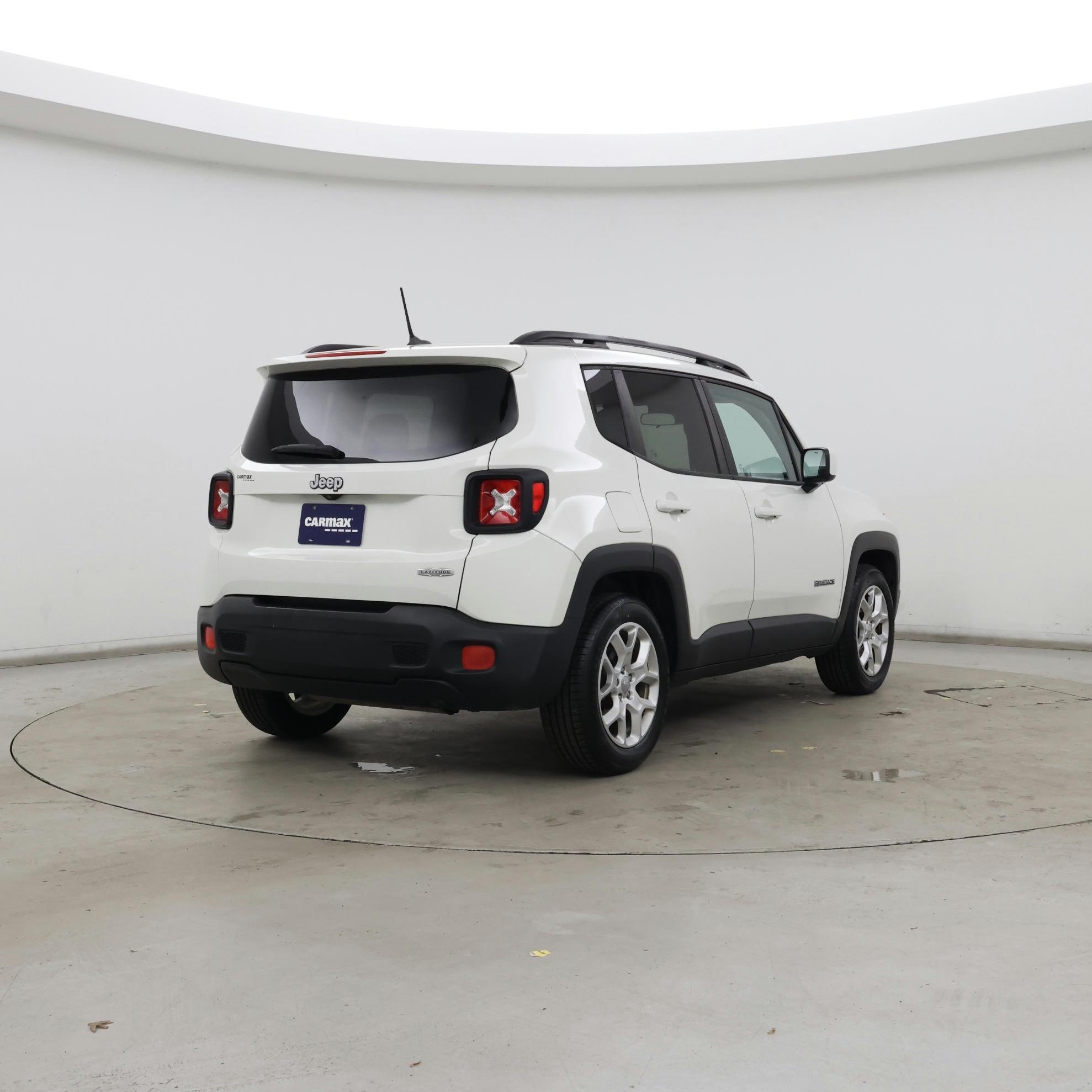 Thumbnail: 2017 Jeep Renegade - 8