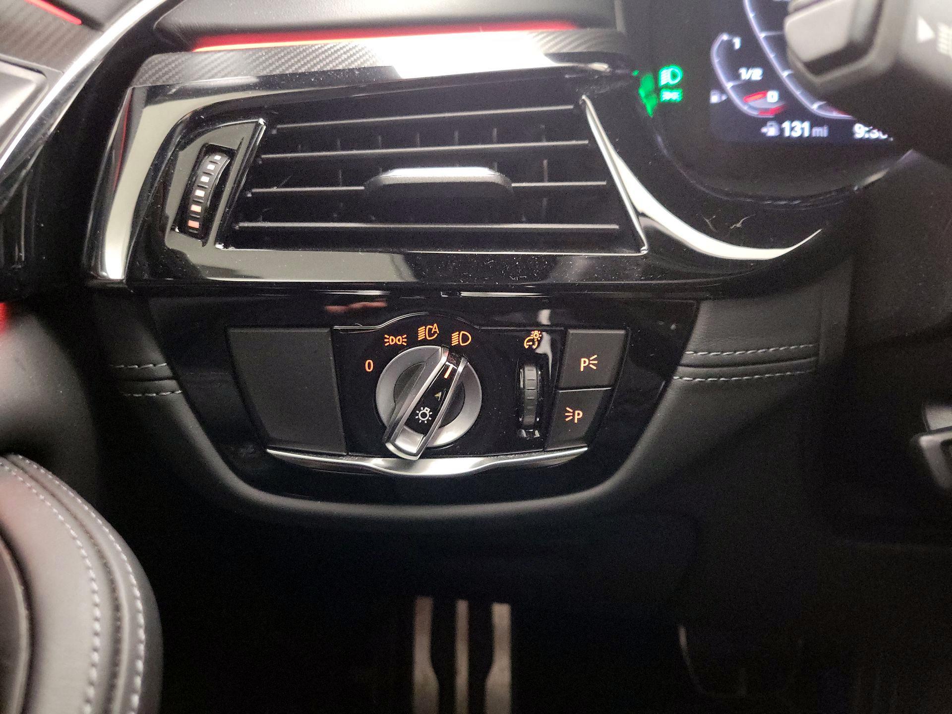 Thumbnail: 2022 BMW M5 - 13