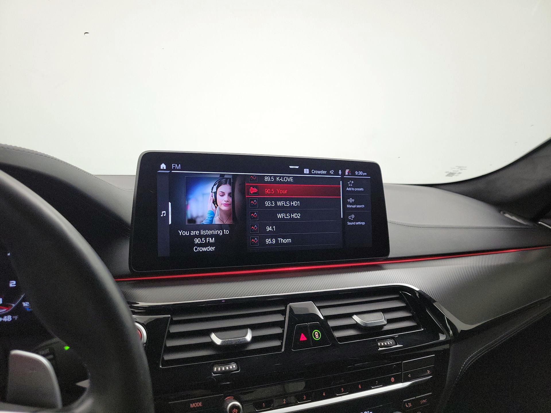 Thumbnail: 2022 BMW M5 - 16