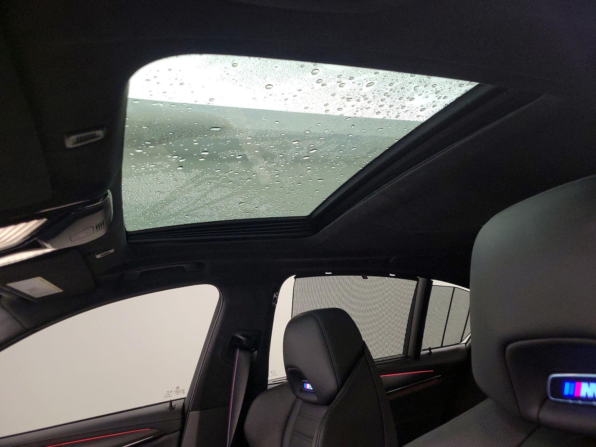 Thumbnail: 2022 BMW M5 - 20