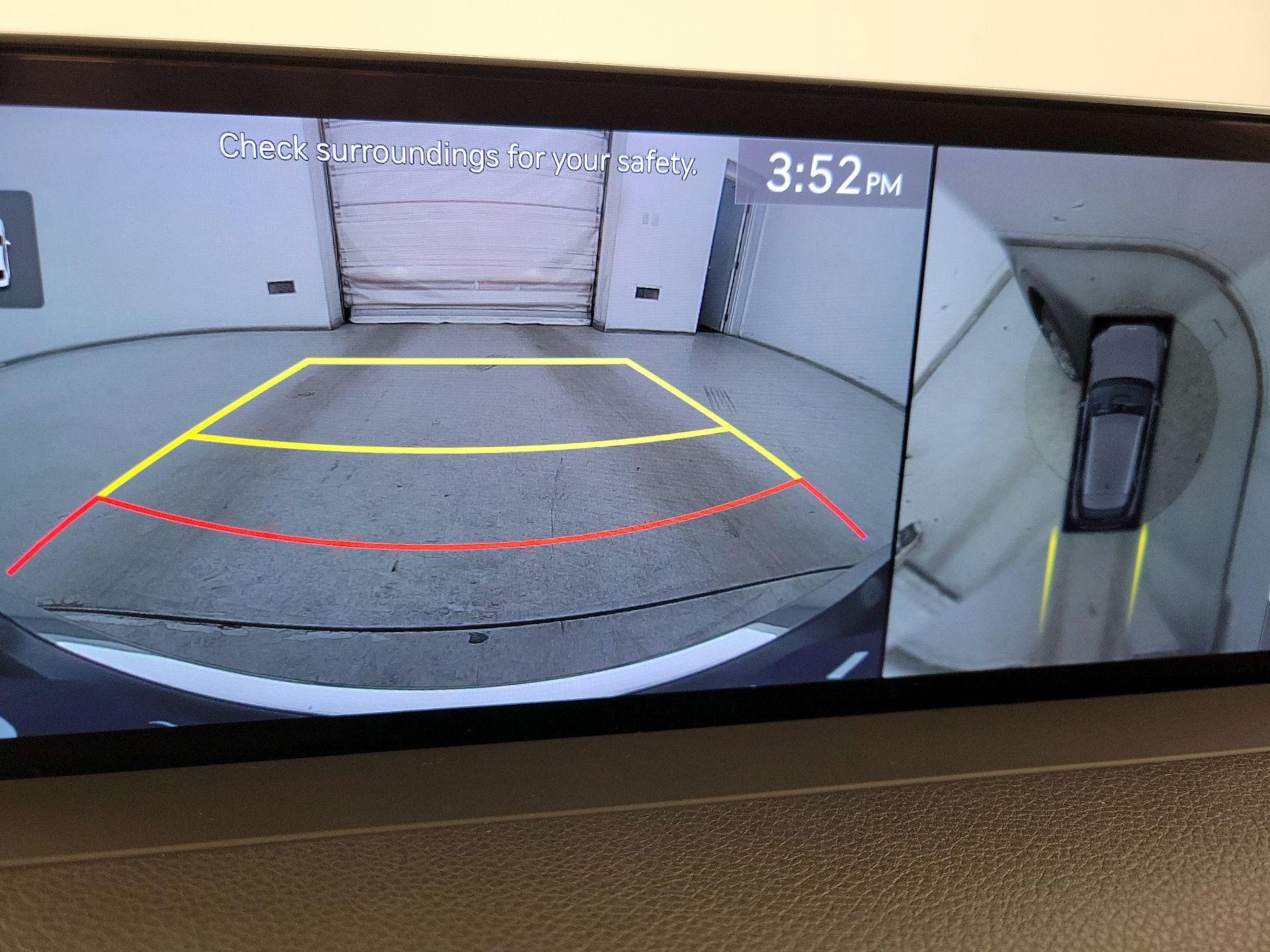 Thumbnail: 2022 Genesis GV70 - 15