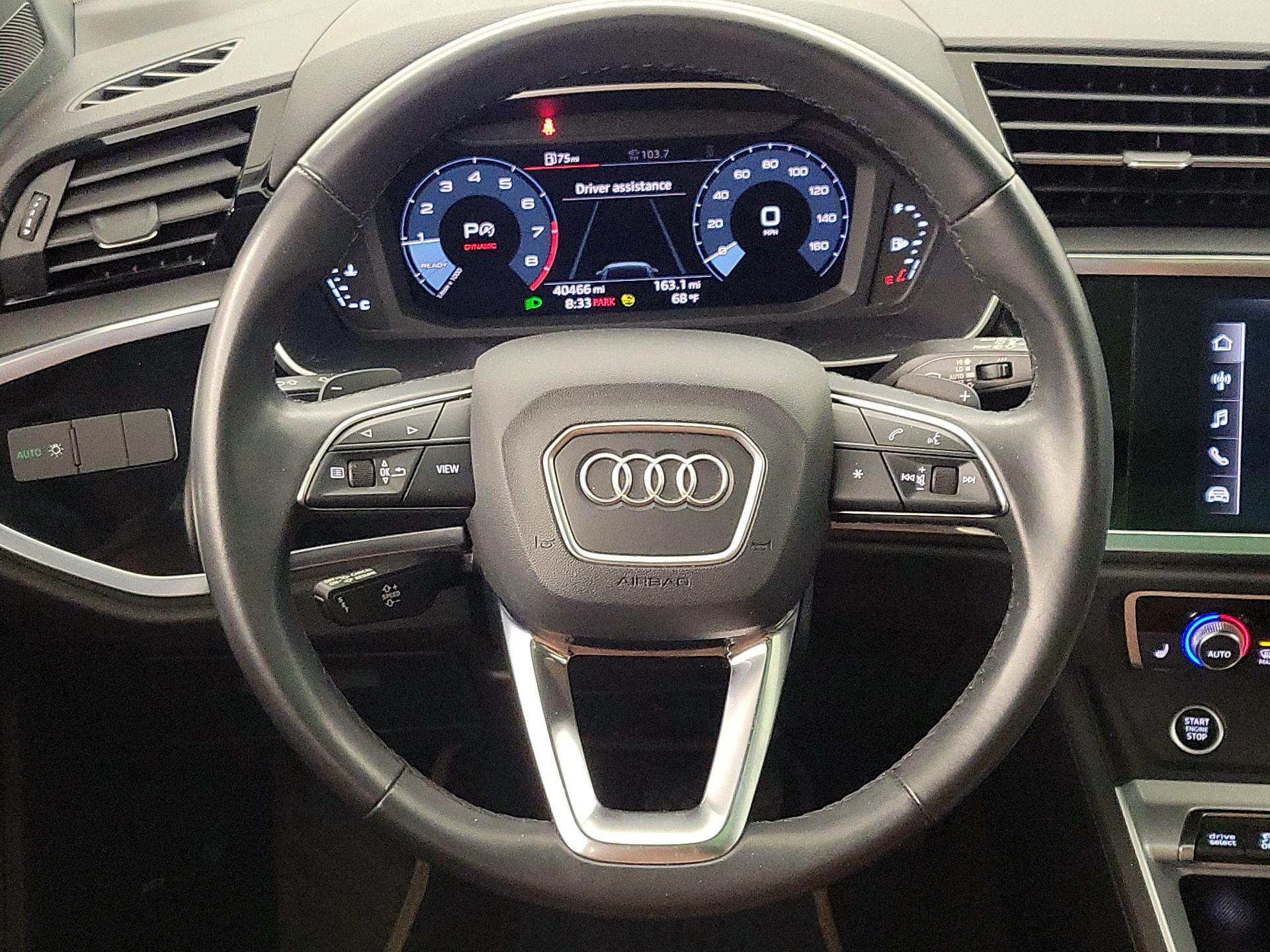 Thumbnail: 2021 Audi Q3 - 10