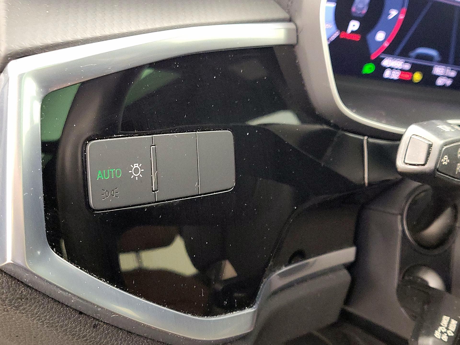 Thumbnail: 2021 Audi Q3 - 13