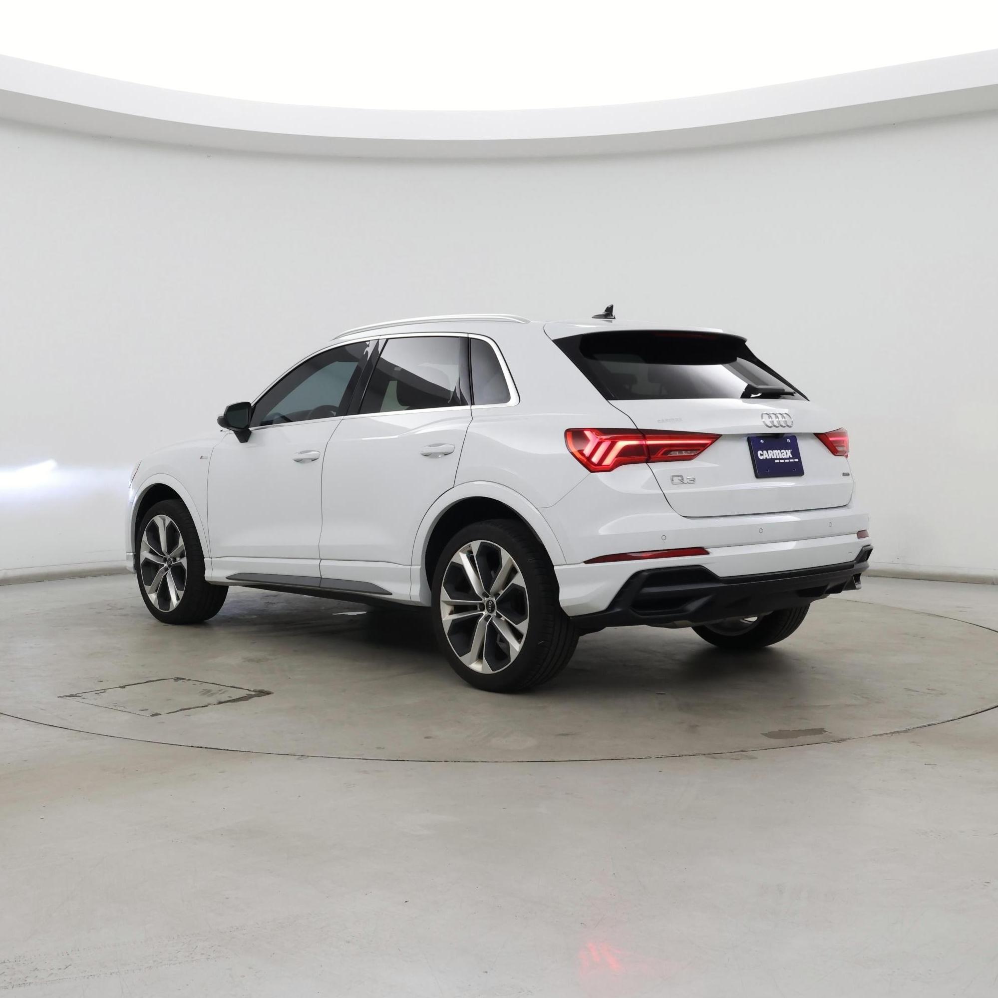 Thumbnail: 2021 Audi Q3 - 2