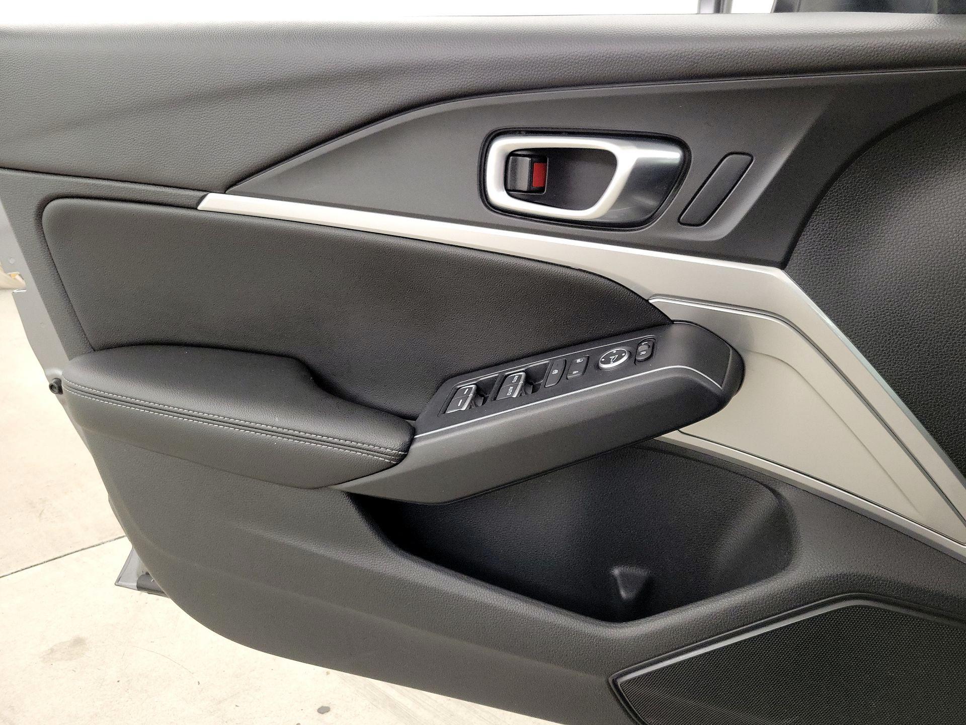 Thumbnail: 2024 Acura Integra - 12