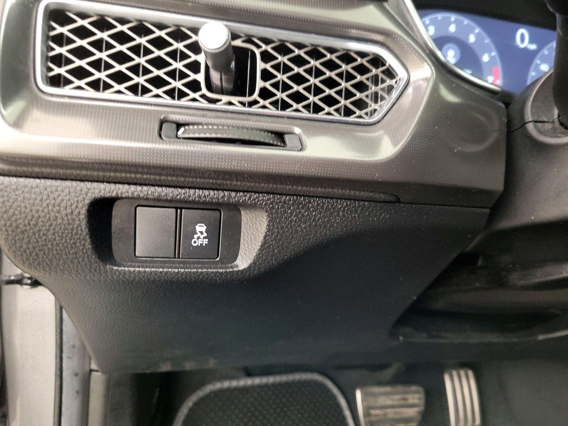 Thumbnail: 2024 Acura Integra - 13