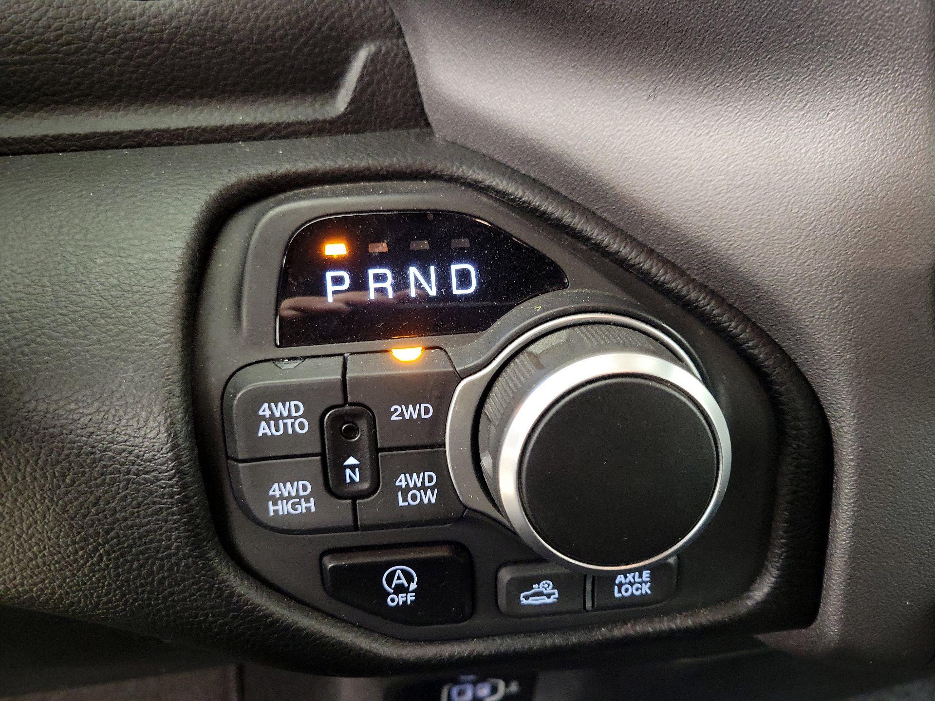 Thumbnail: 2025 RAM 1500 - 17