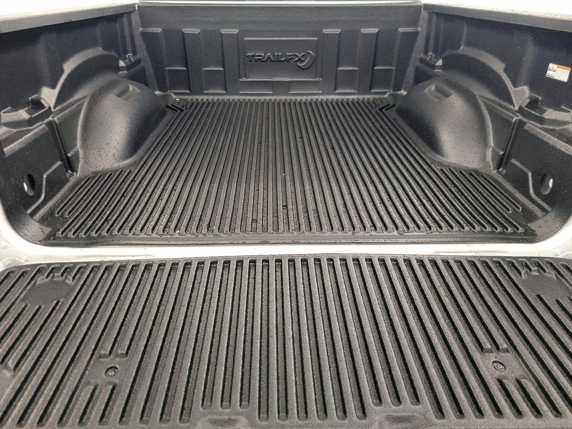 Thumbnail: 2025 RAM 1500 - 20