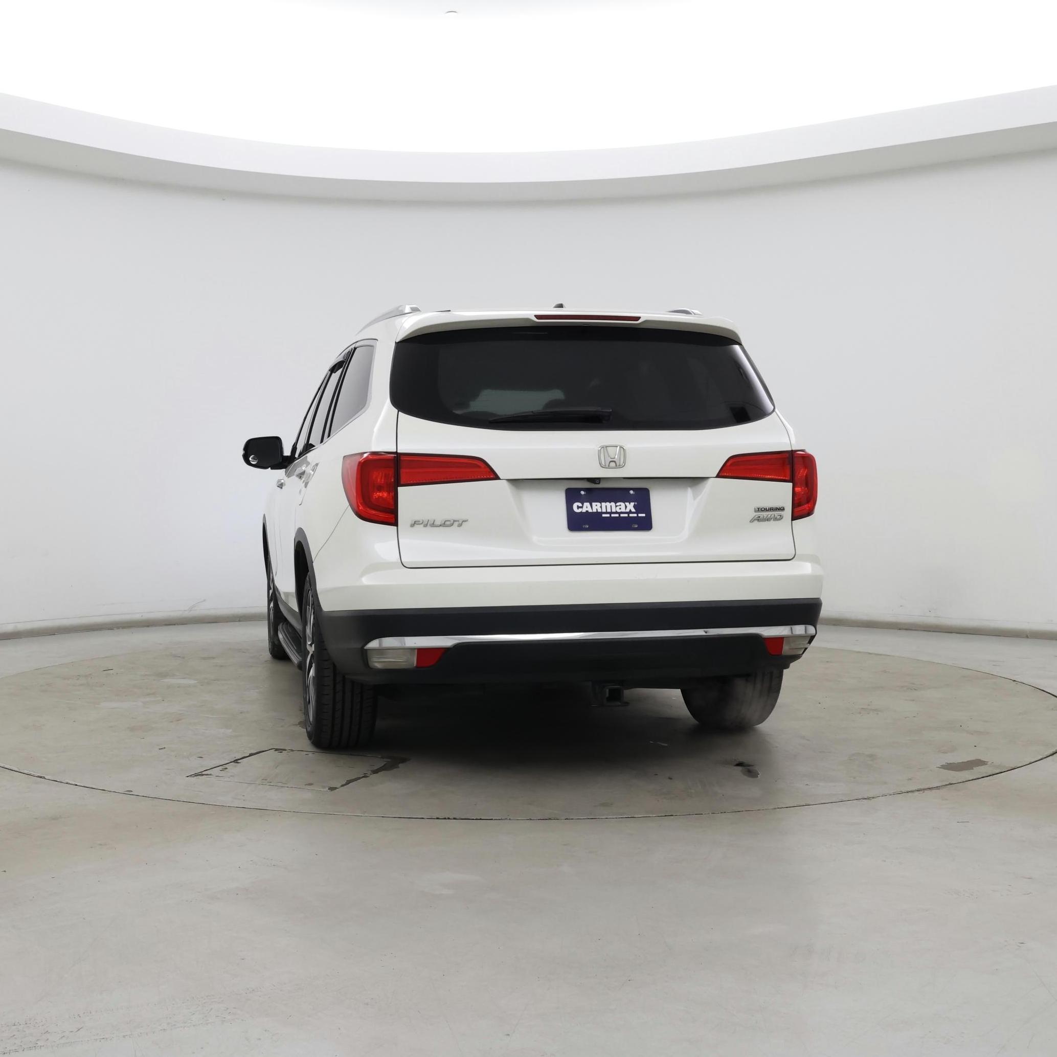 Thumbnail: 2017 Honda Pilot - 6