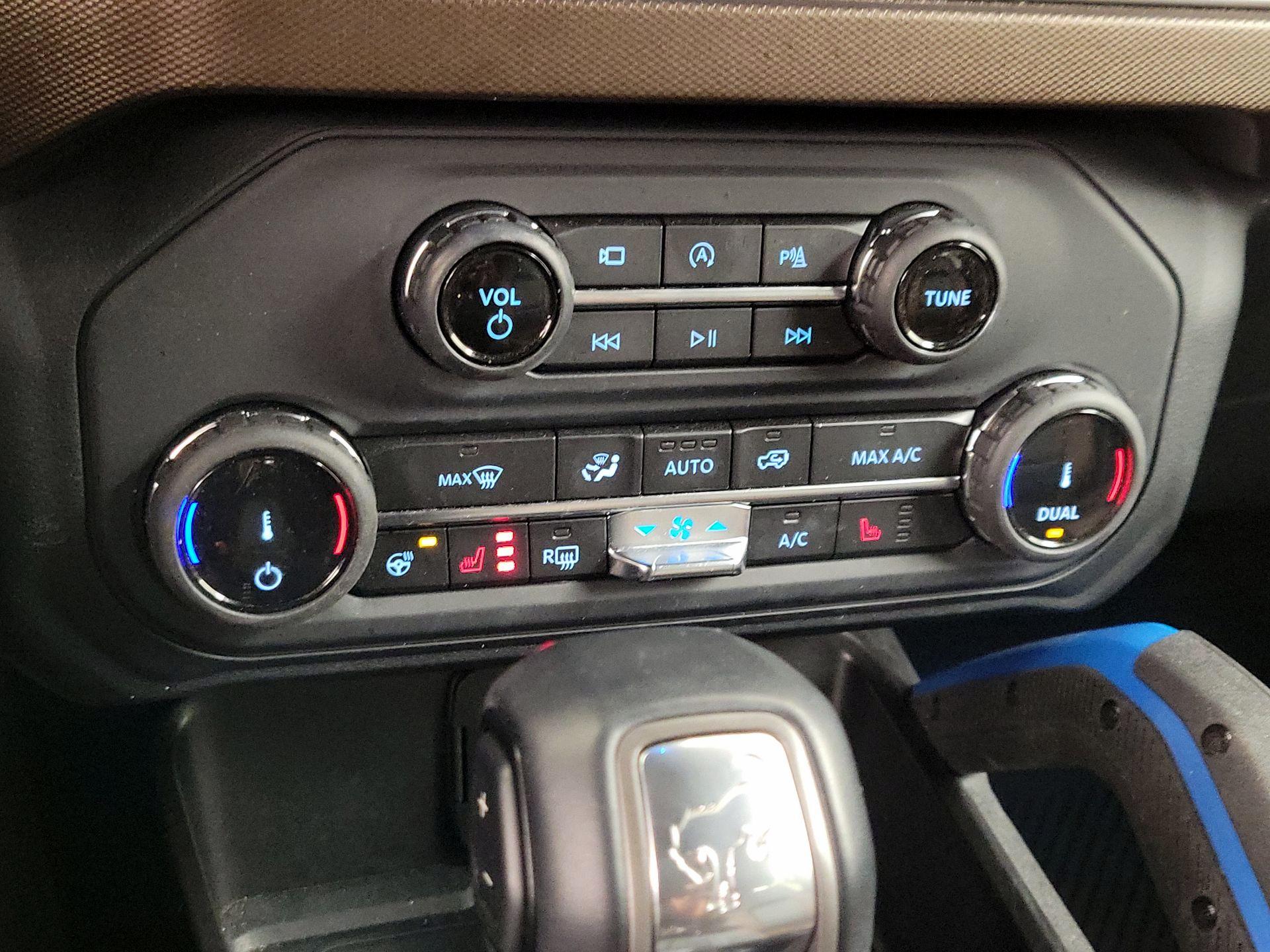 Thumbnail: 2022 Ford Bronco - 17