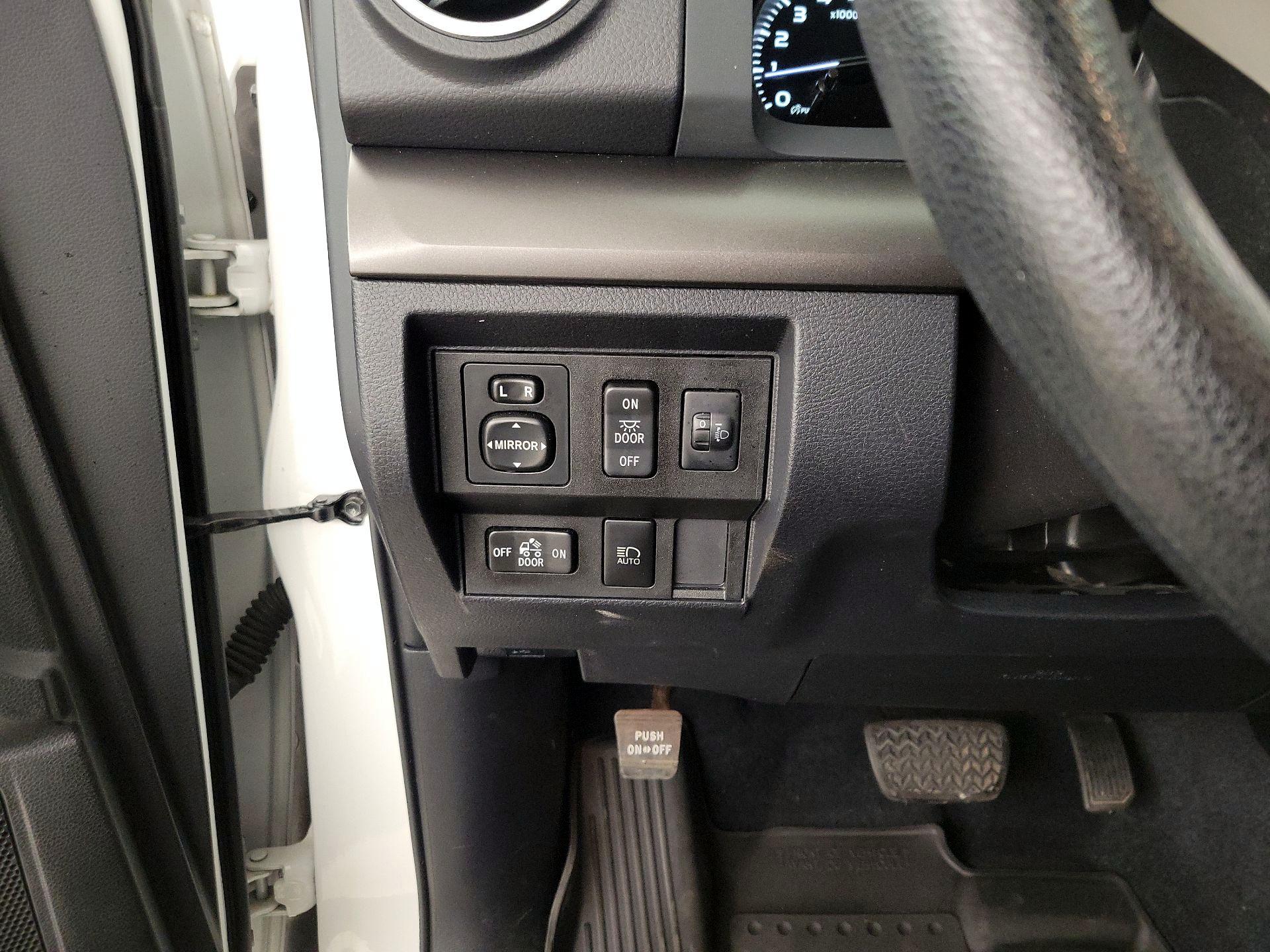 Thumbnail: 2019 Toyota Tundra - 13