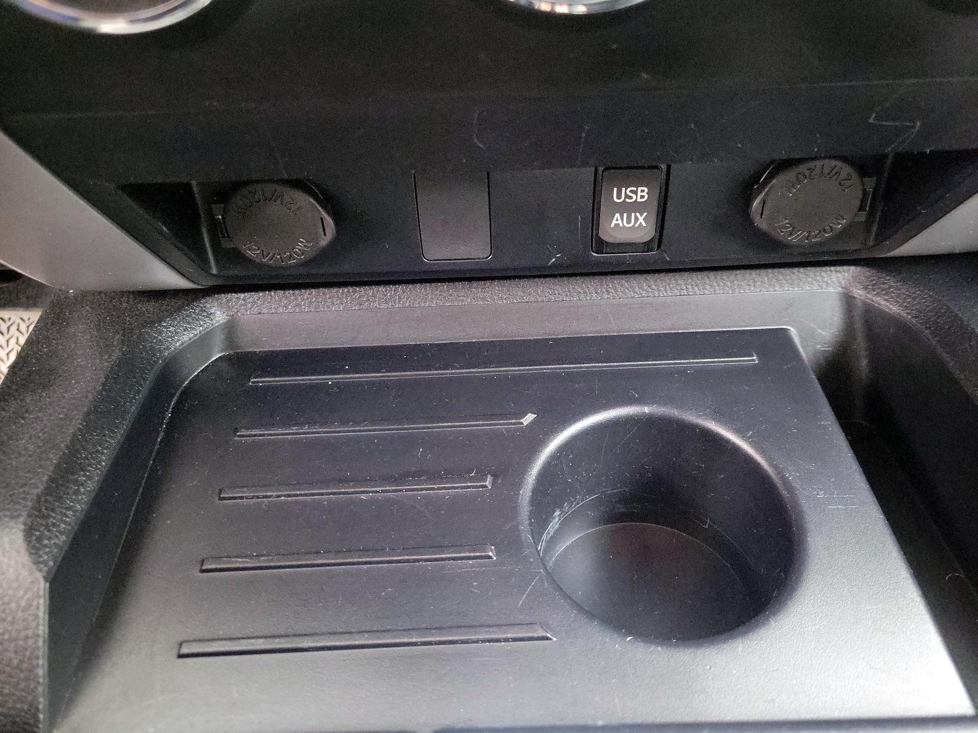 Thumbnail: 2019 Toyota Tundra - 18