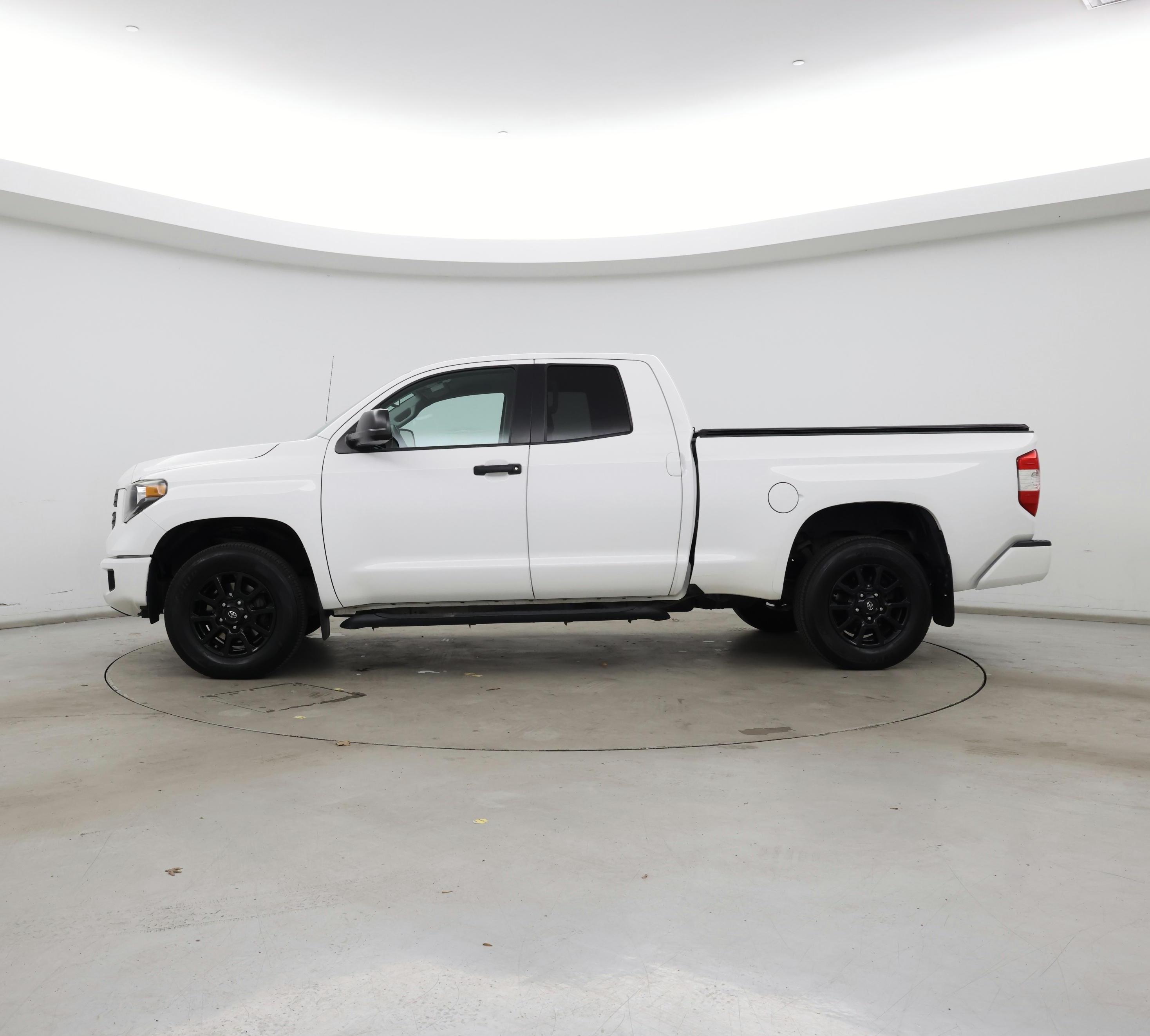 Thumbnail: 2019 Toyota Tundra - 3