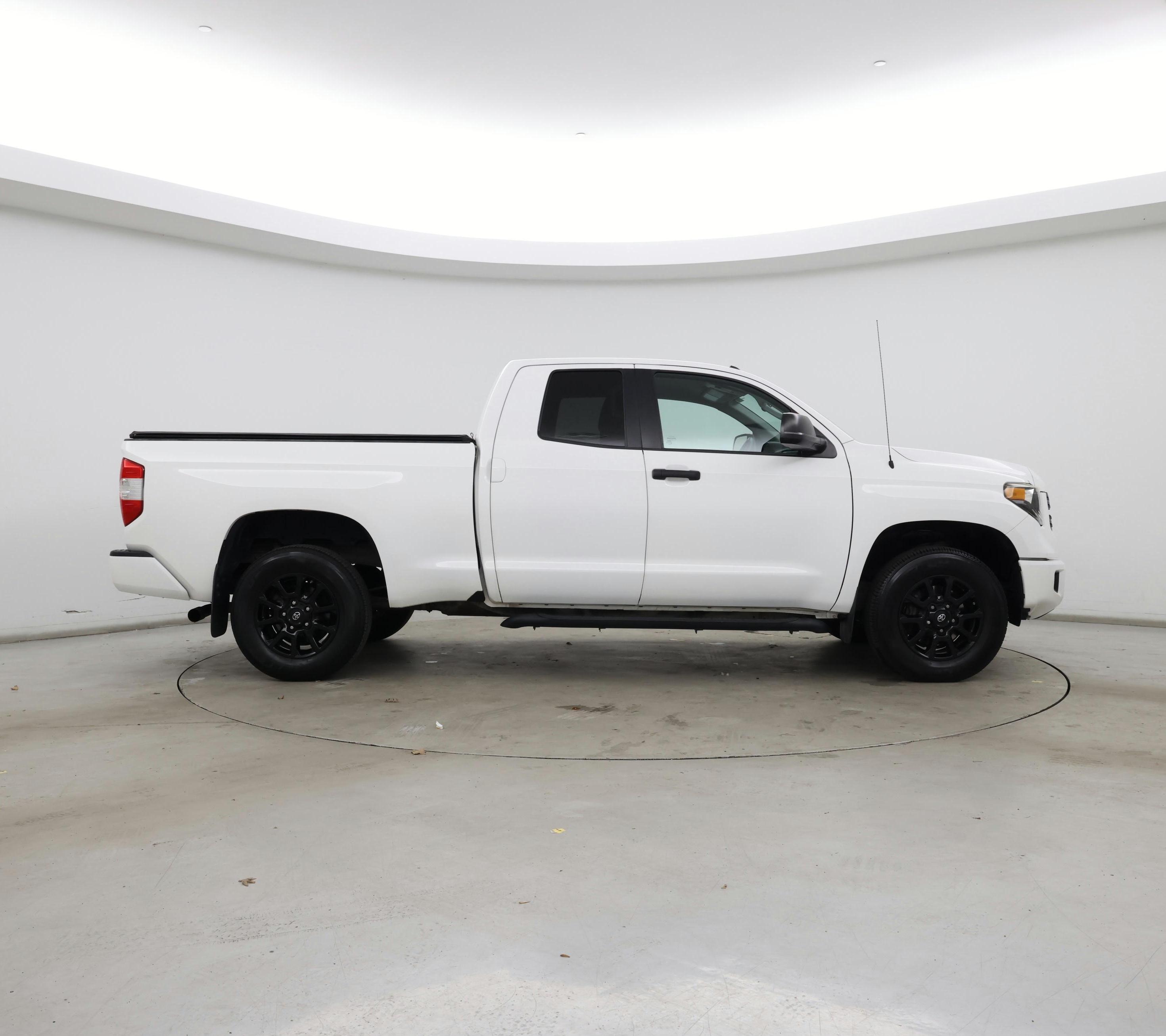 Thumbnail: 2019 Toyota Tundra - 7