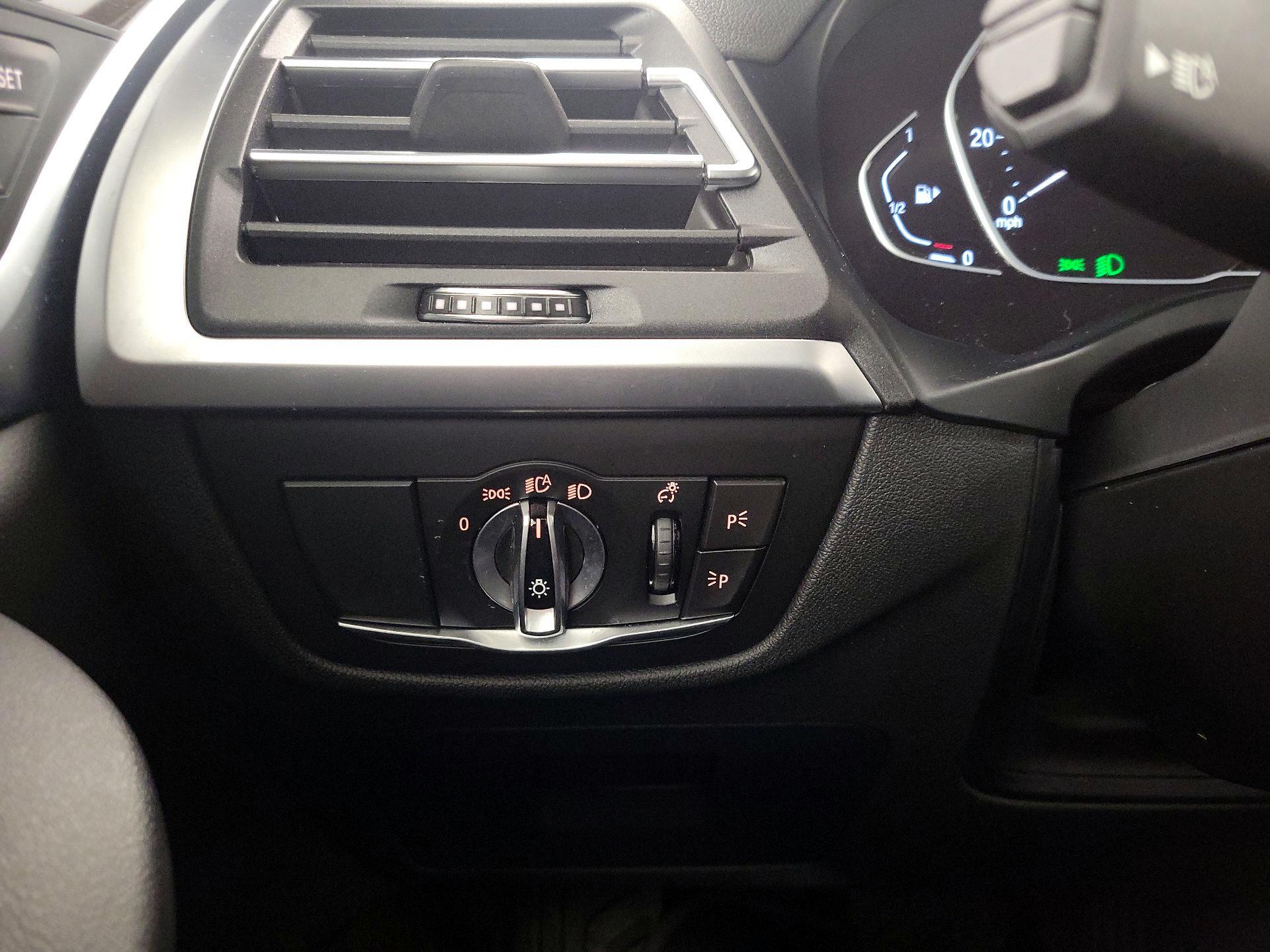 Thumbnail: 2022 BMW X3 - 13