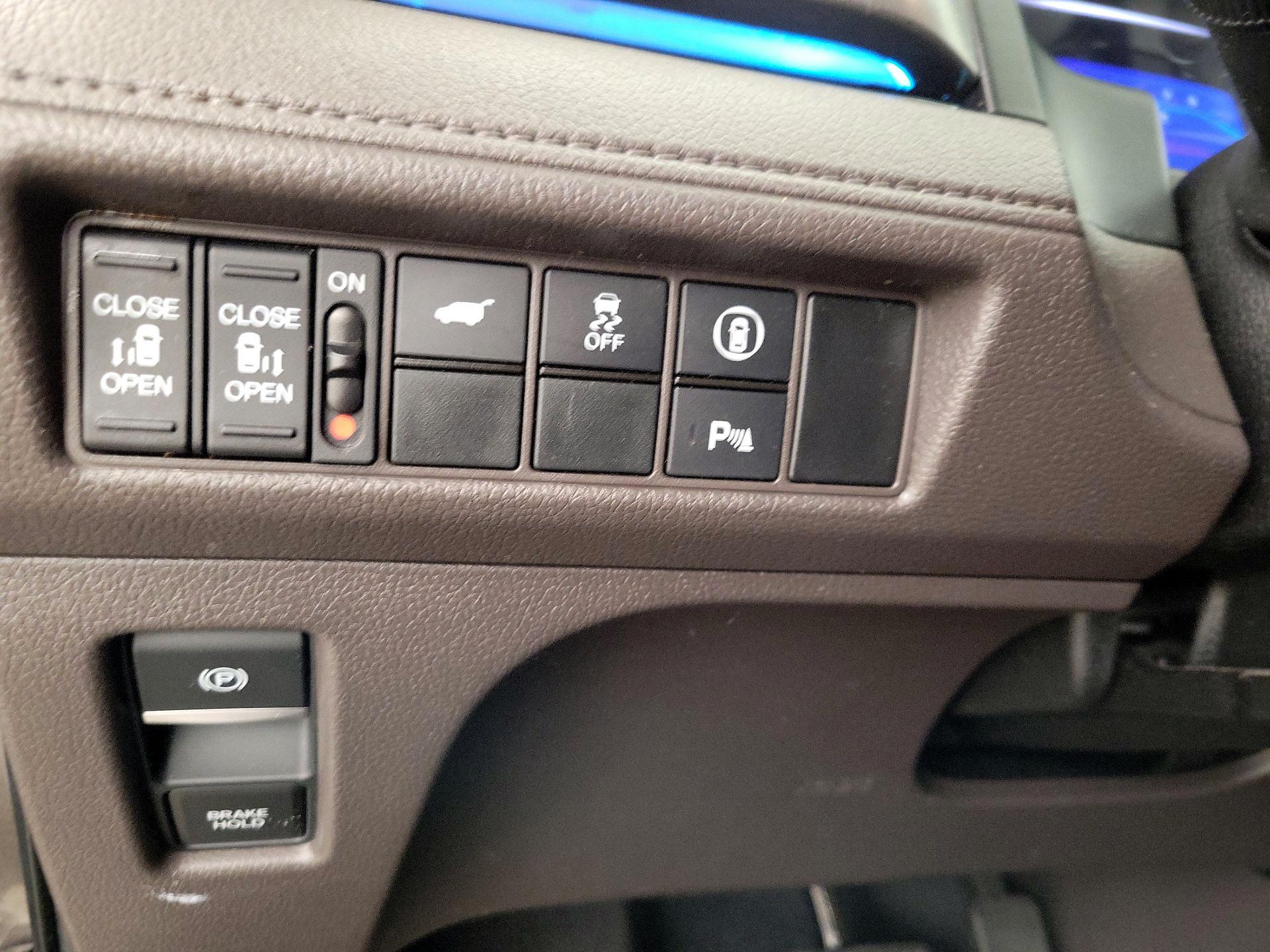 Thumbnail: 2022 Honda Odyssey - 13