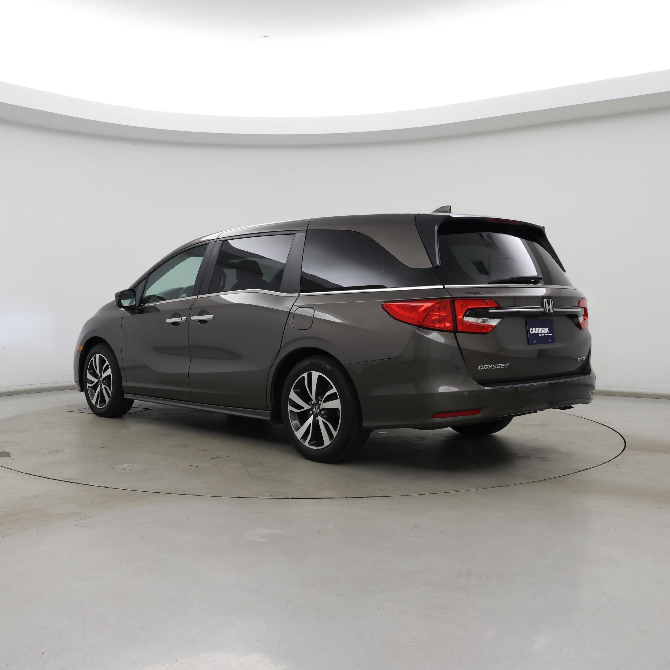 Thumbnail: 2022 Honda Odyssey - 2