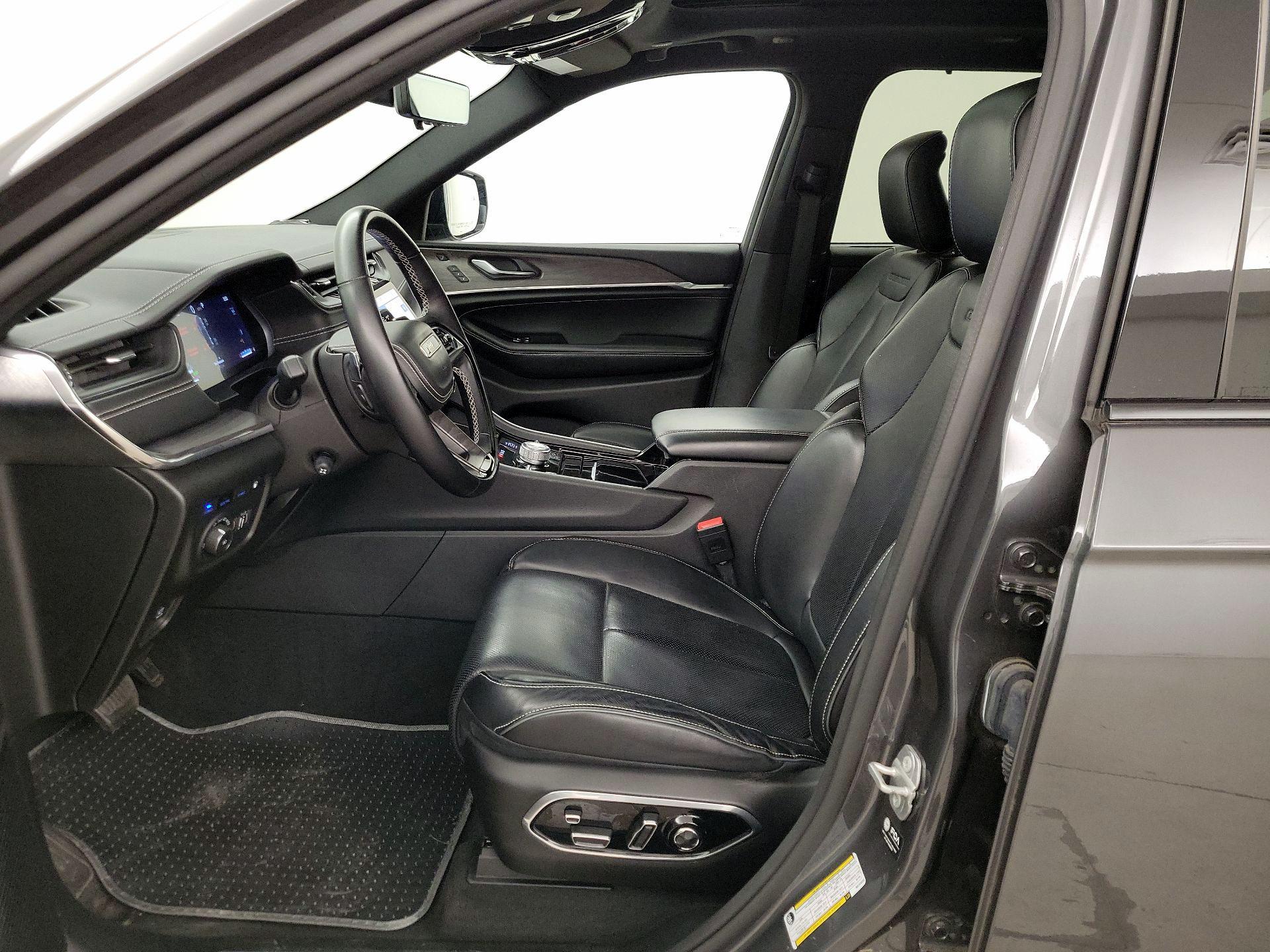 Thumbnail: 2022 Jeep Grand Cherokee - 11