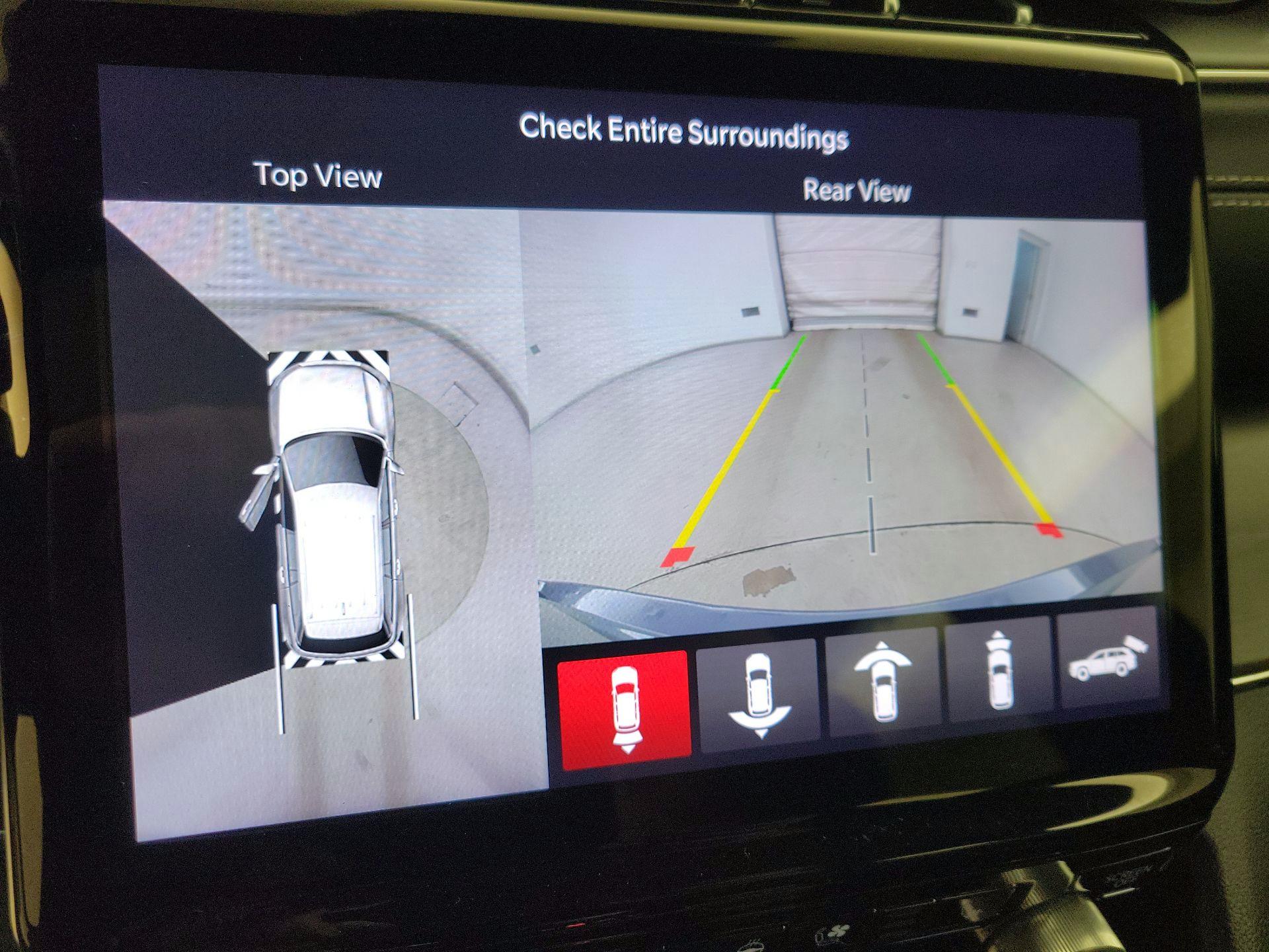 Thumbnail: 2022 Jeep Grand Cherokee - 15