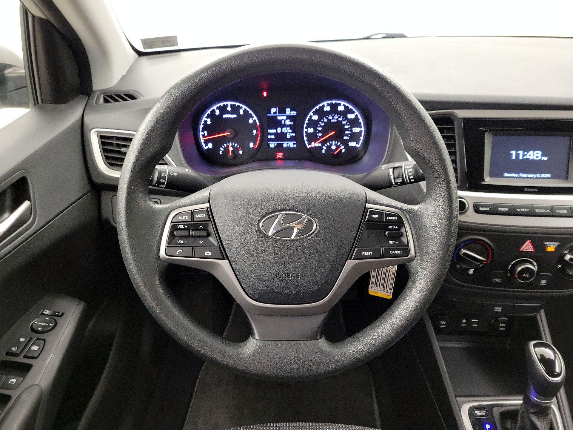 Thumbnail: 2022 Hyundai Accent - 10