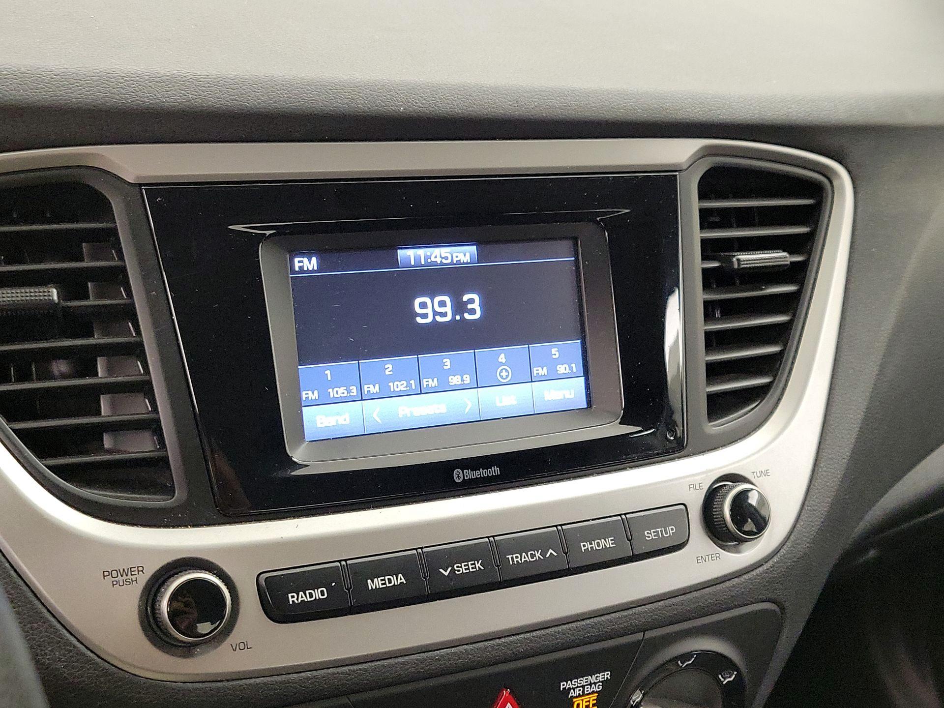 Thumbnail: 2022 Hyundai Accent - 15