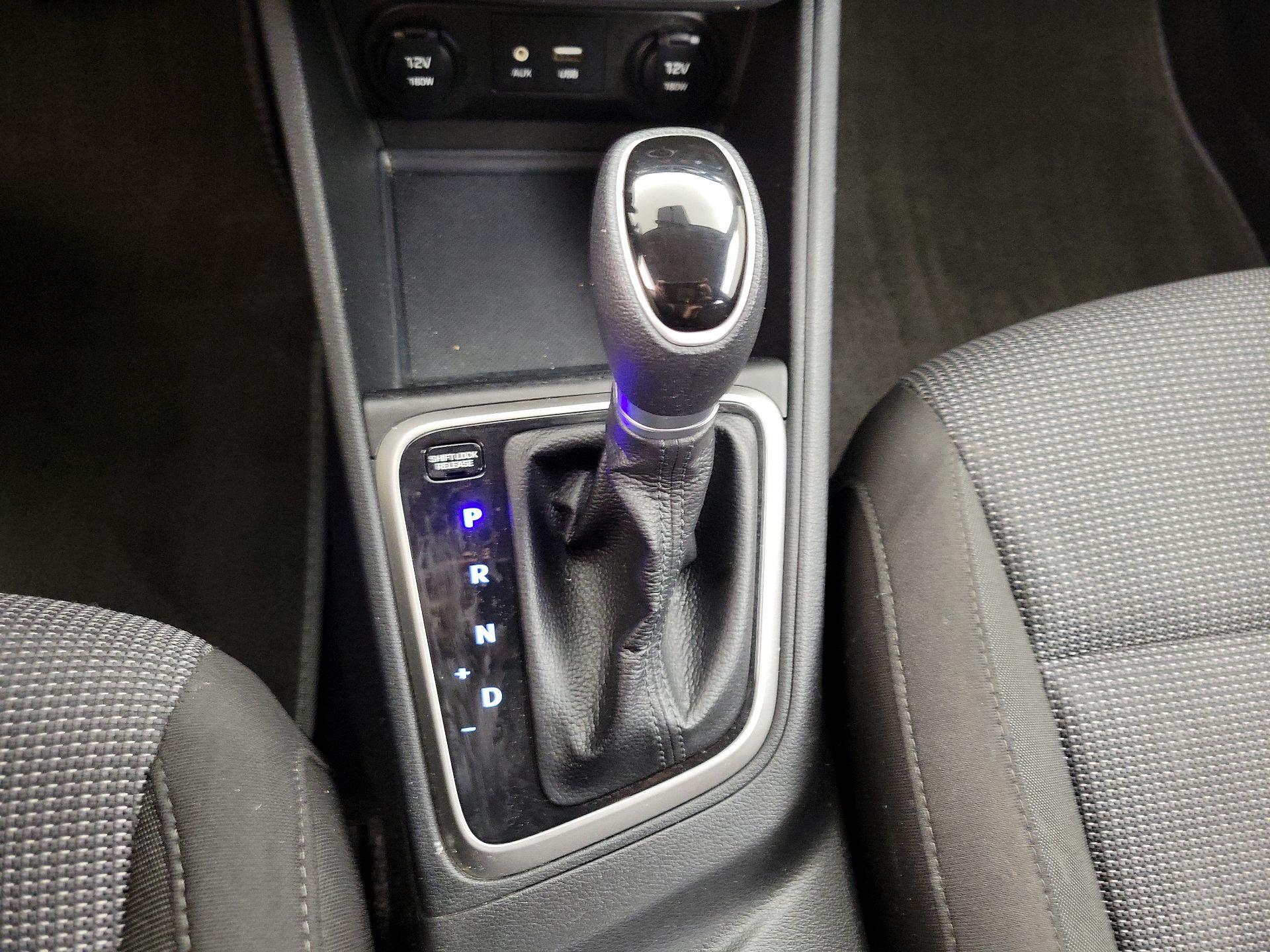 Thumbnail: 2022 Hyundai Accent - 17