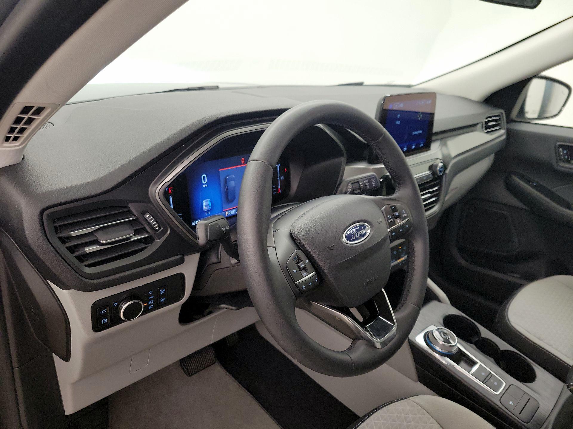 Thumbnail: 2023 Ford Escape - 9