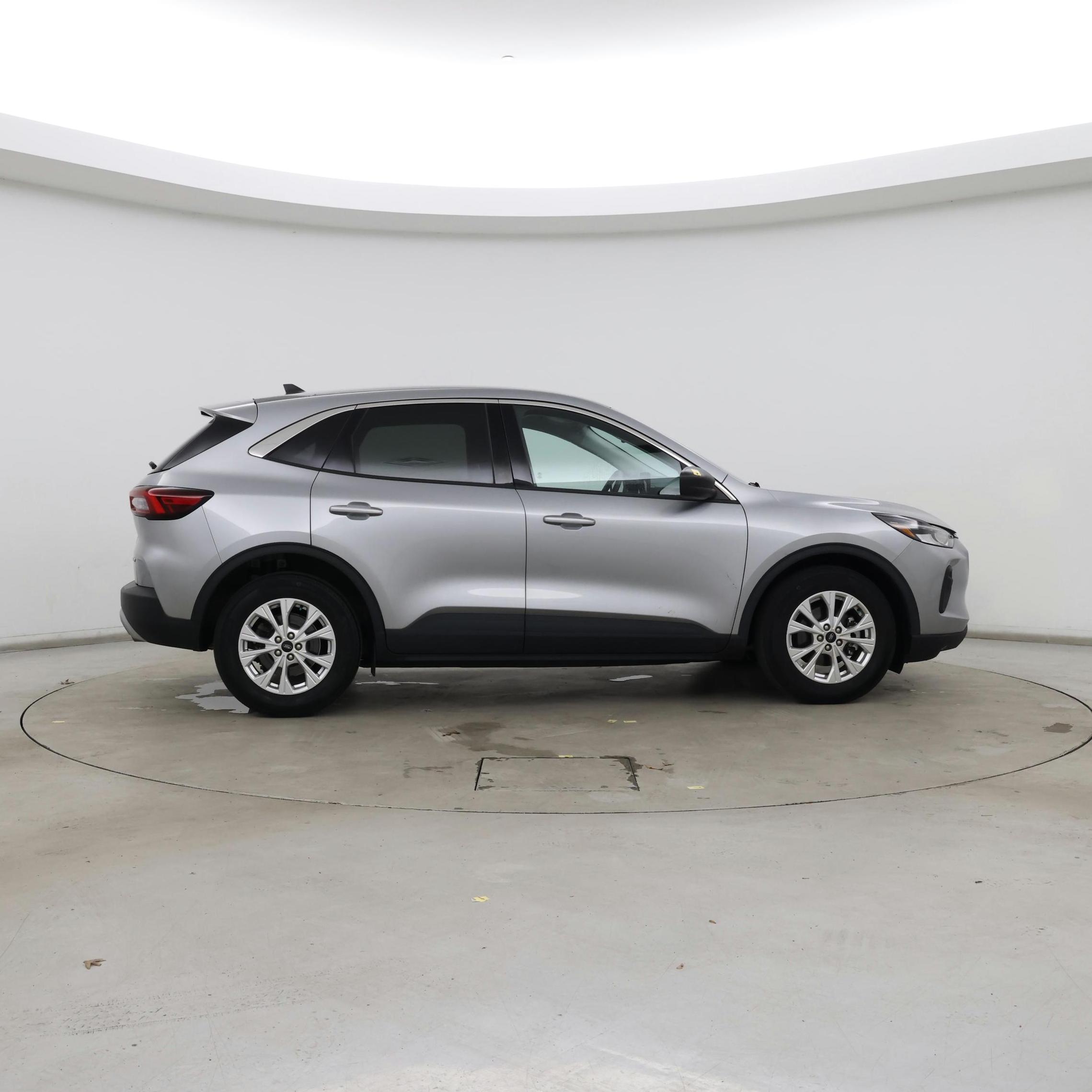 Thumbnail: 2023 Ford Escape - 7