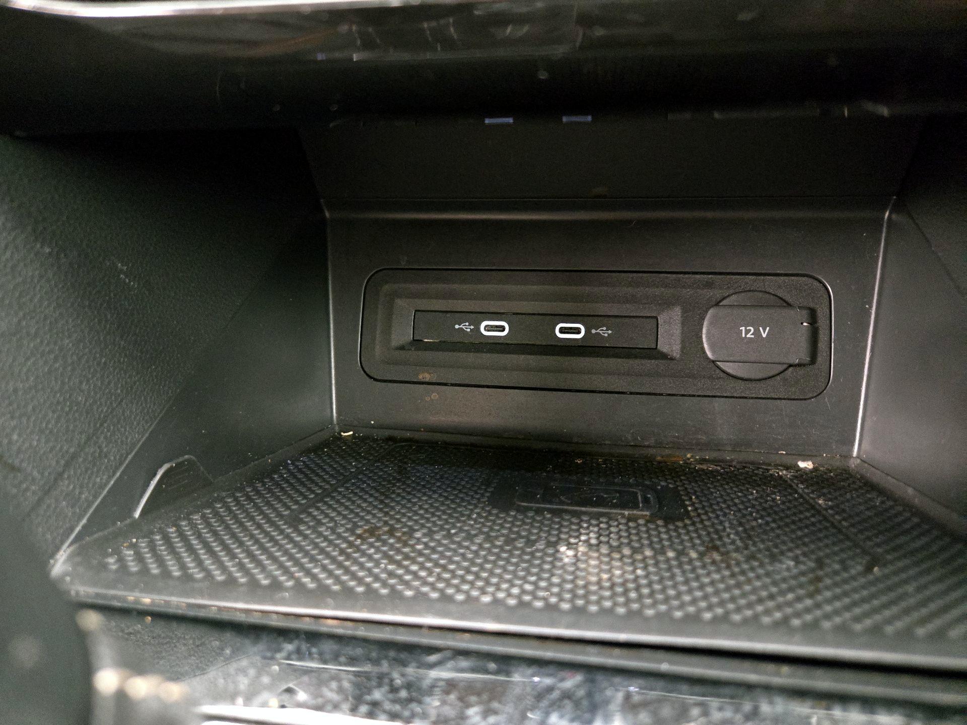 Thumbnail: 2022 Volkswagen Atlas - 19