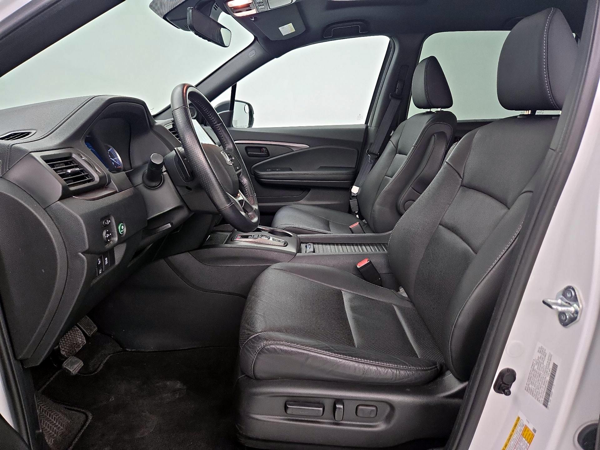 Thumbnail: 2022 Honda Passport - 11