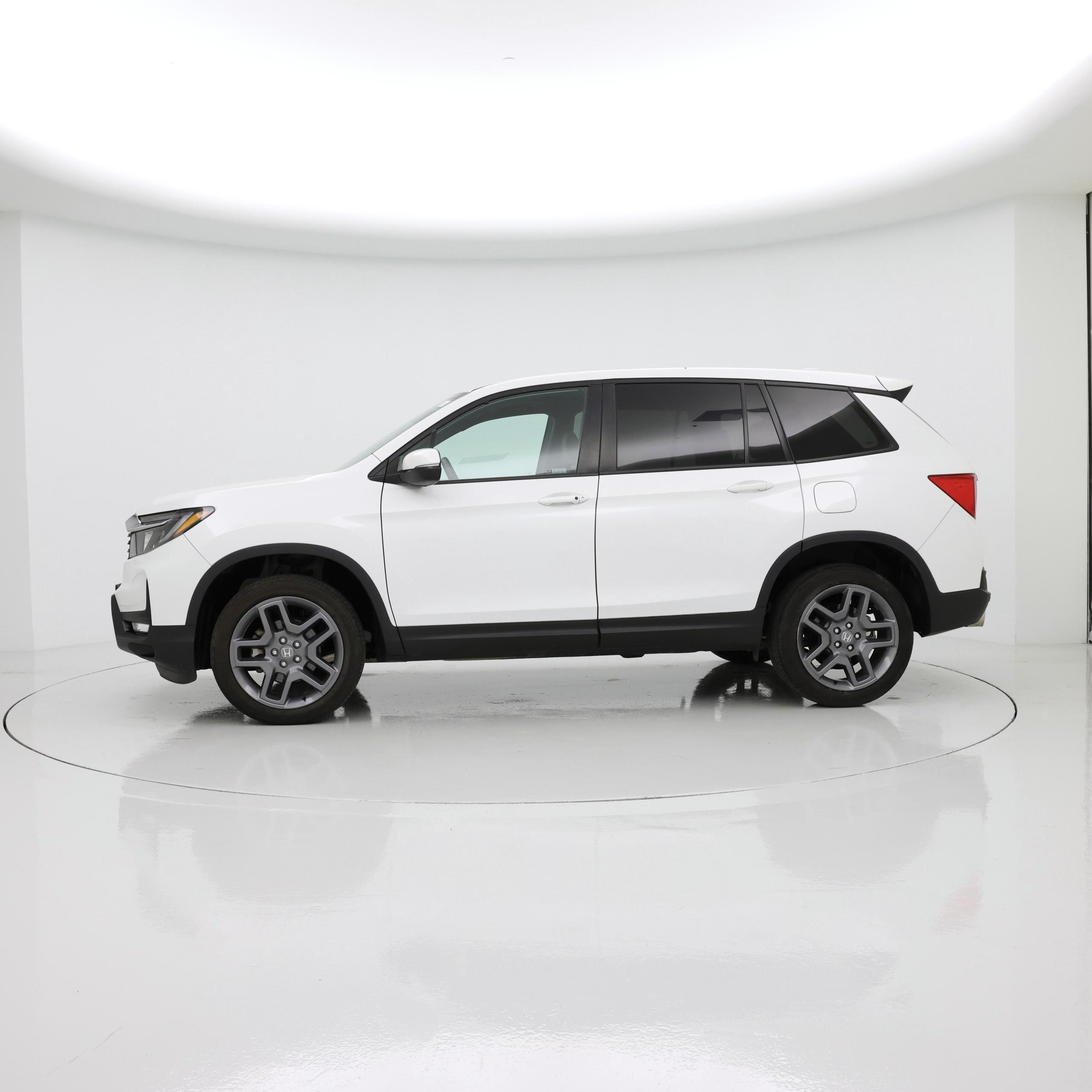 Thumbnail: 2022 Honda Passport - 3