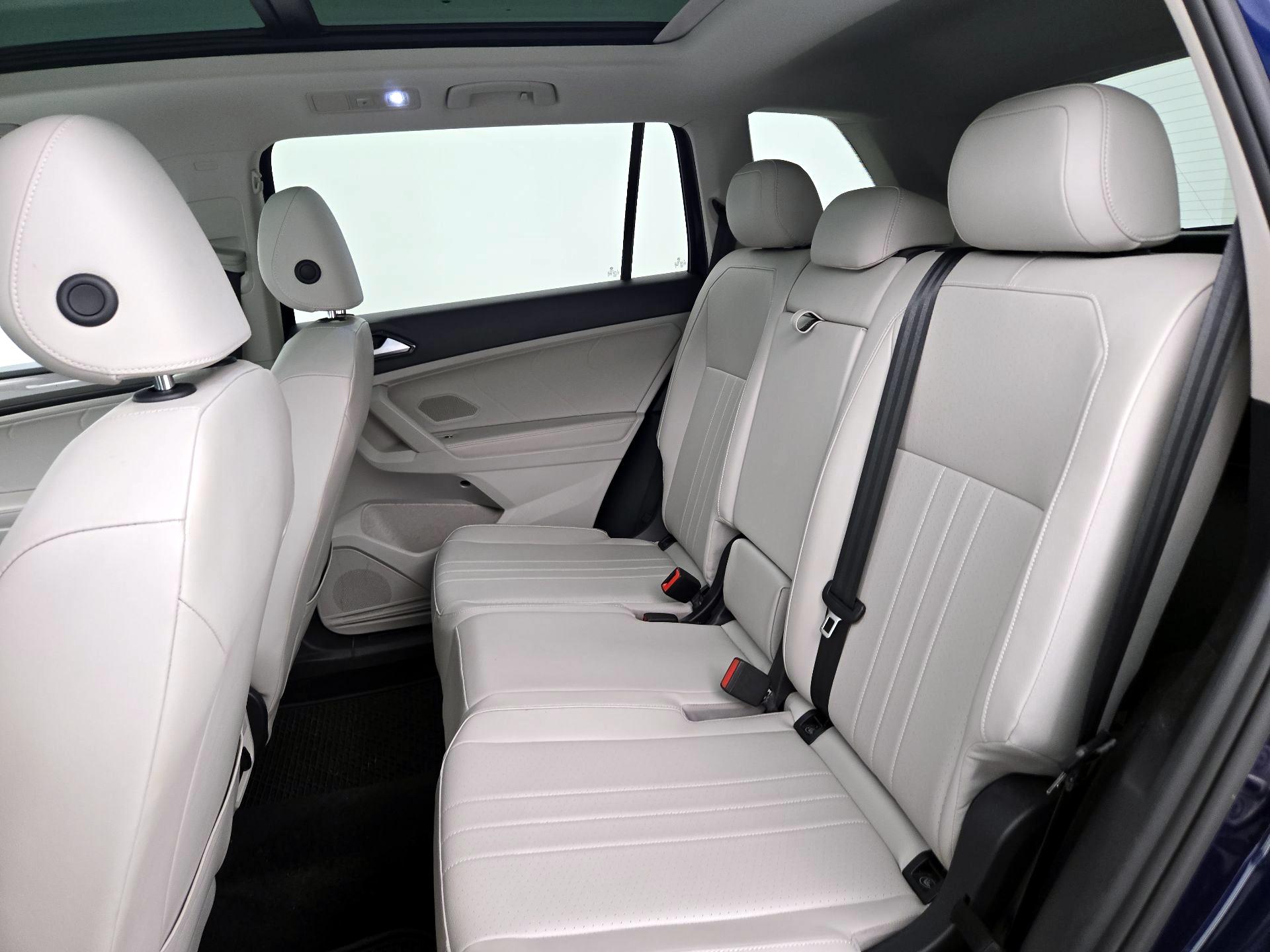 Thumbnail: 2022 Volkswagen Tiguan - 20