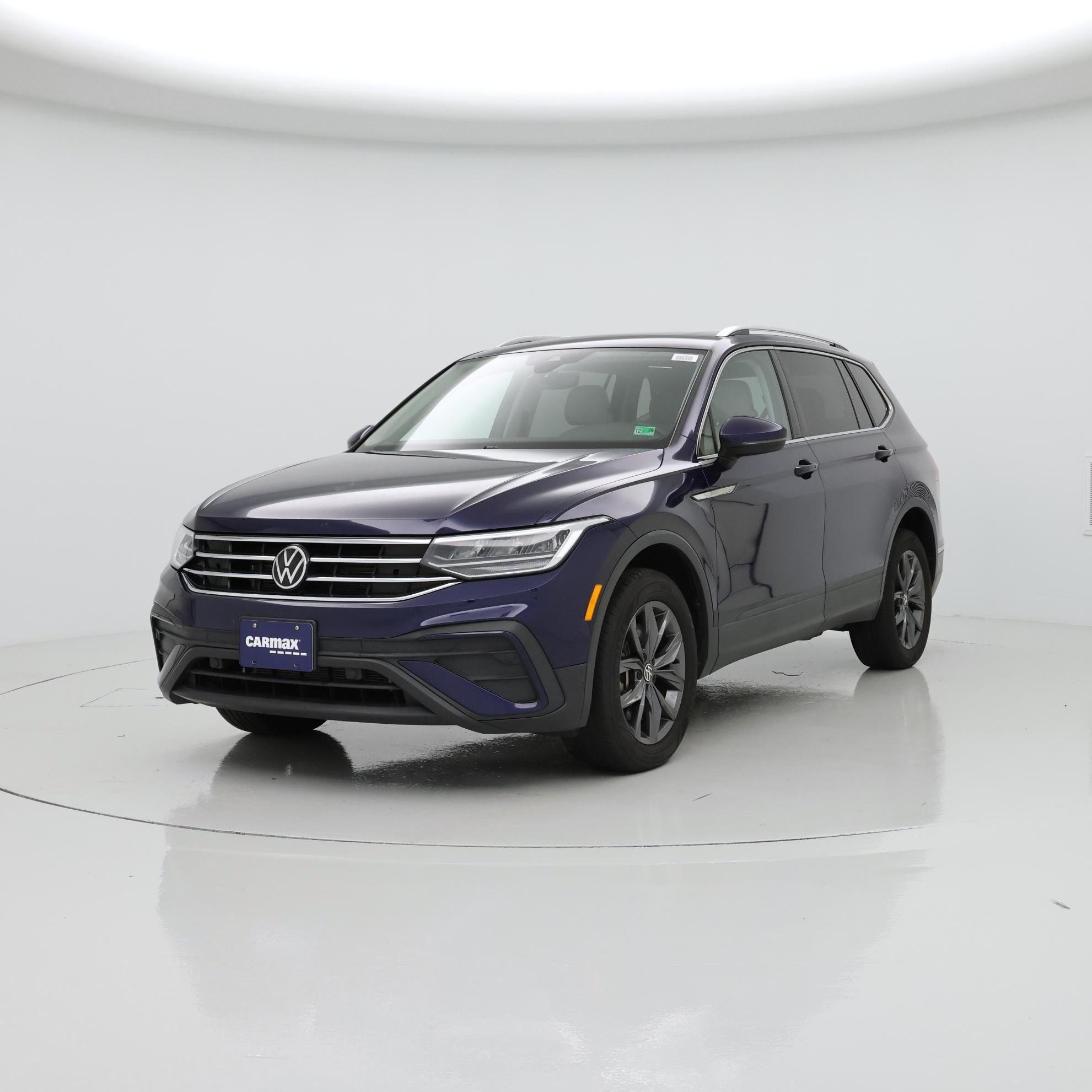 Thumbnail: 2022 Volkswagen Tiguan - 4