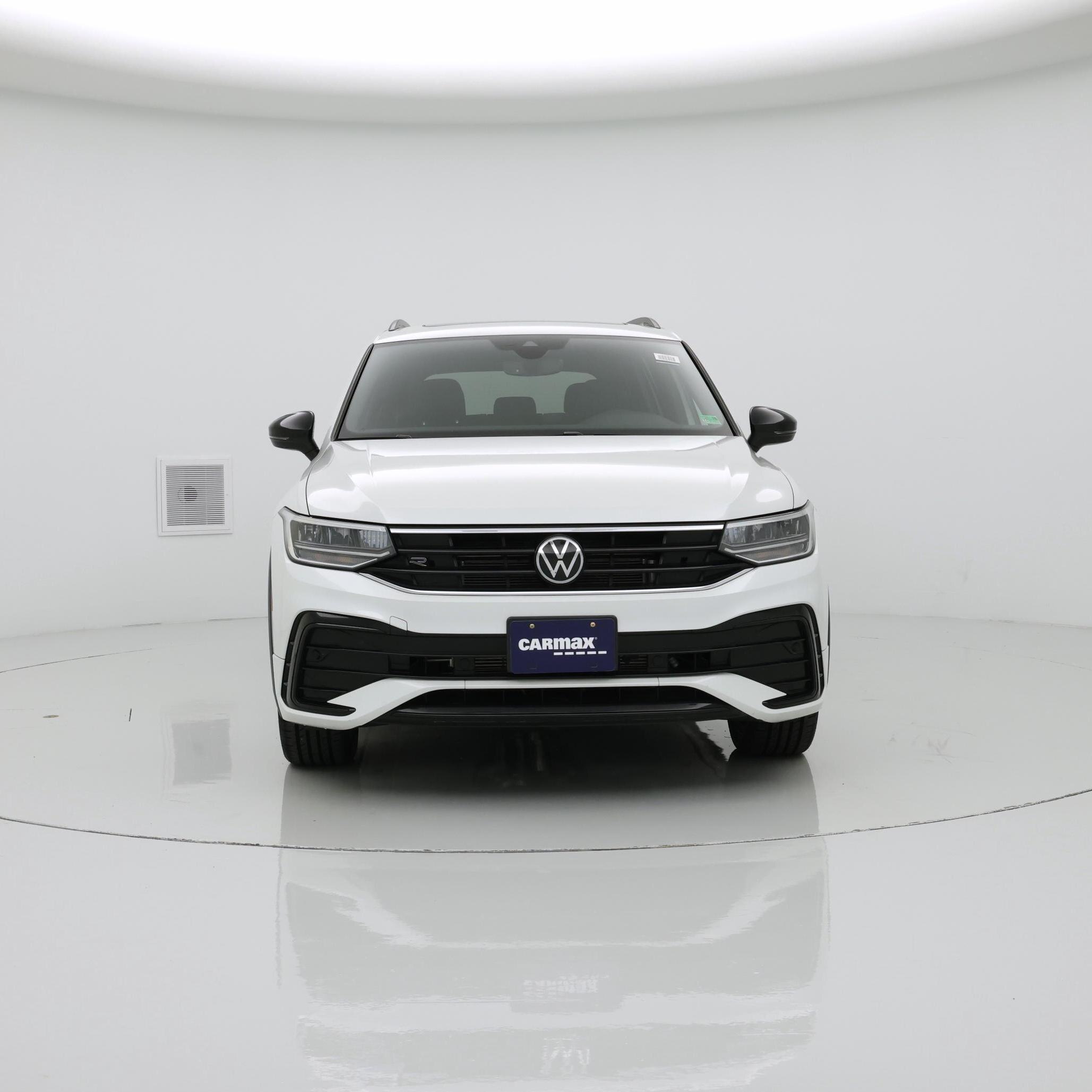 Thumbnail: 2022 Volkswagen Tiguan - 5