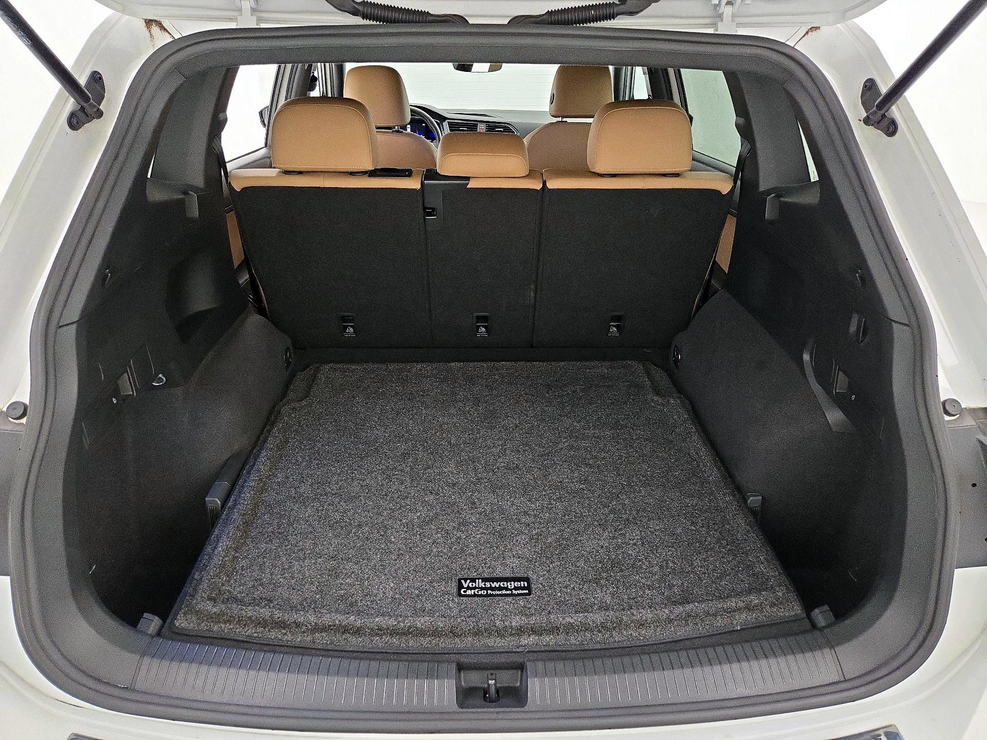 Thumbnail: 2022 Volkswagen Tiguan - 20