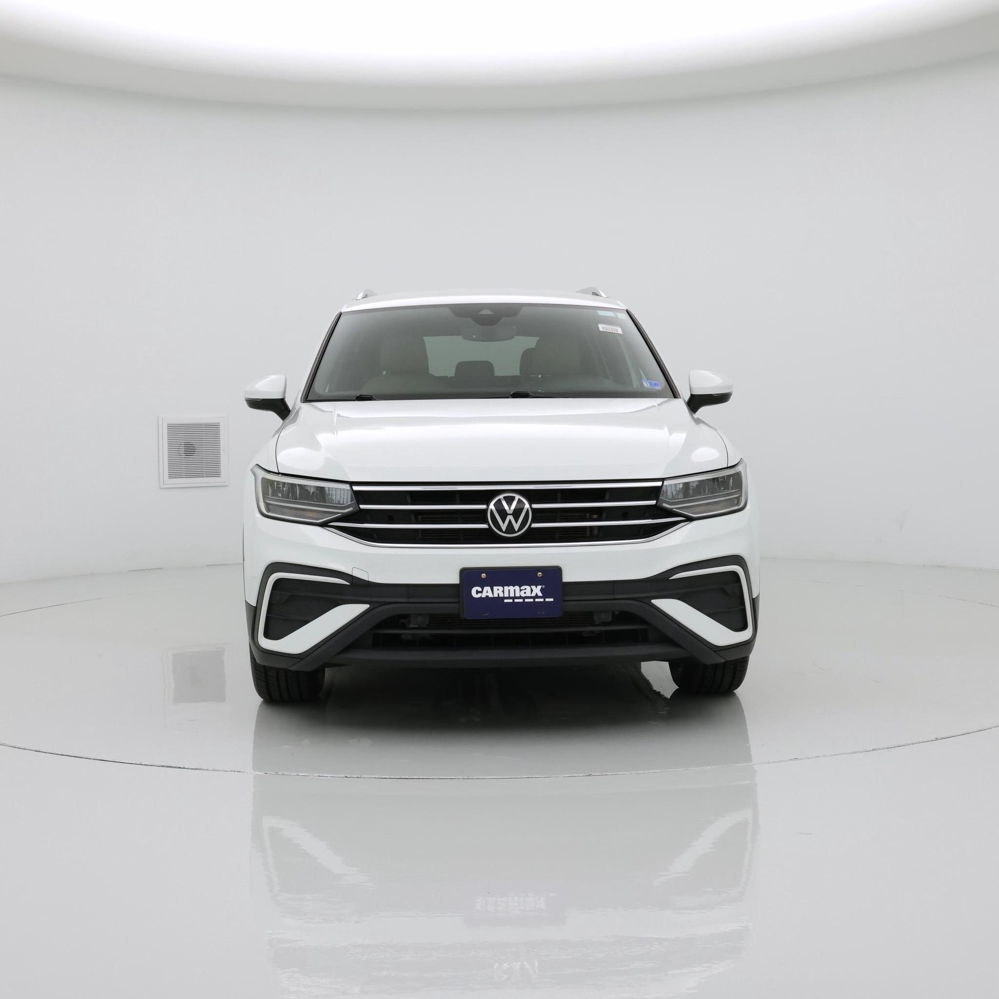 Thumbnail: 2022 Volkswagen Tiguan - 5